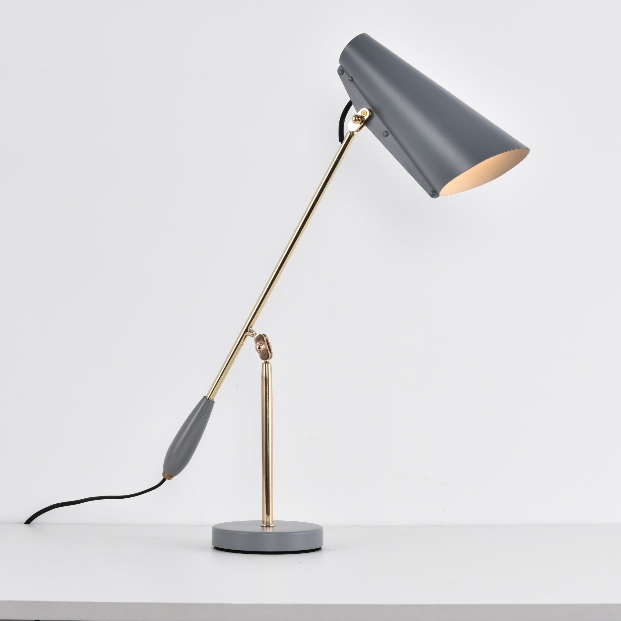 Birdy Table Lamp - Blowlighting