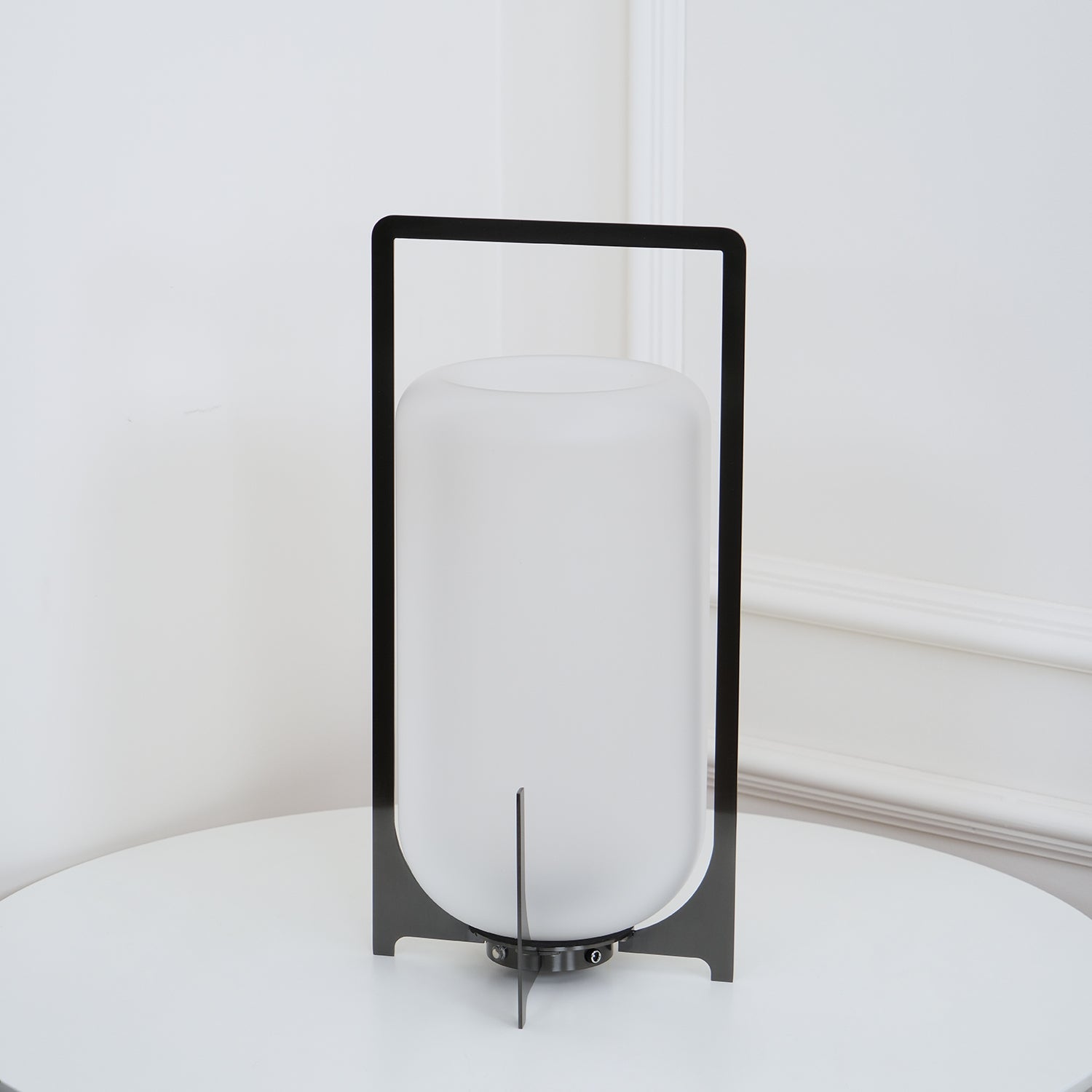 Black Twilight Lantern Table Lamp - Blowlighting