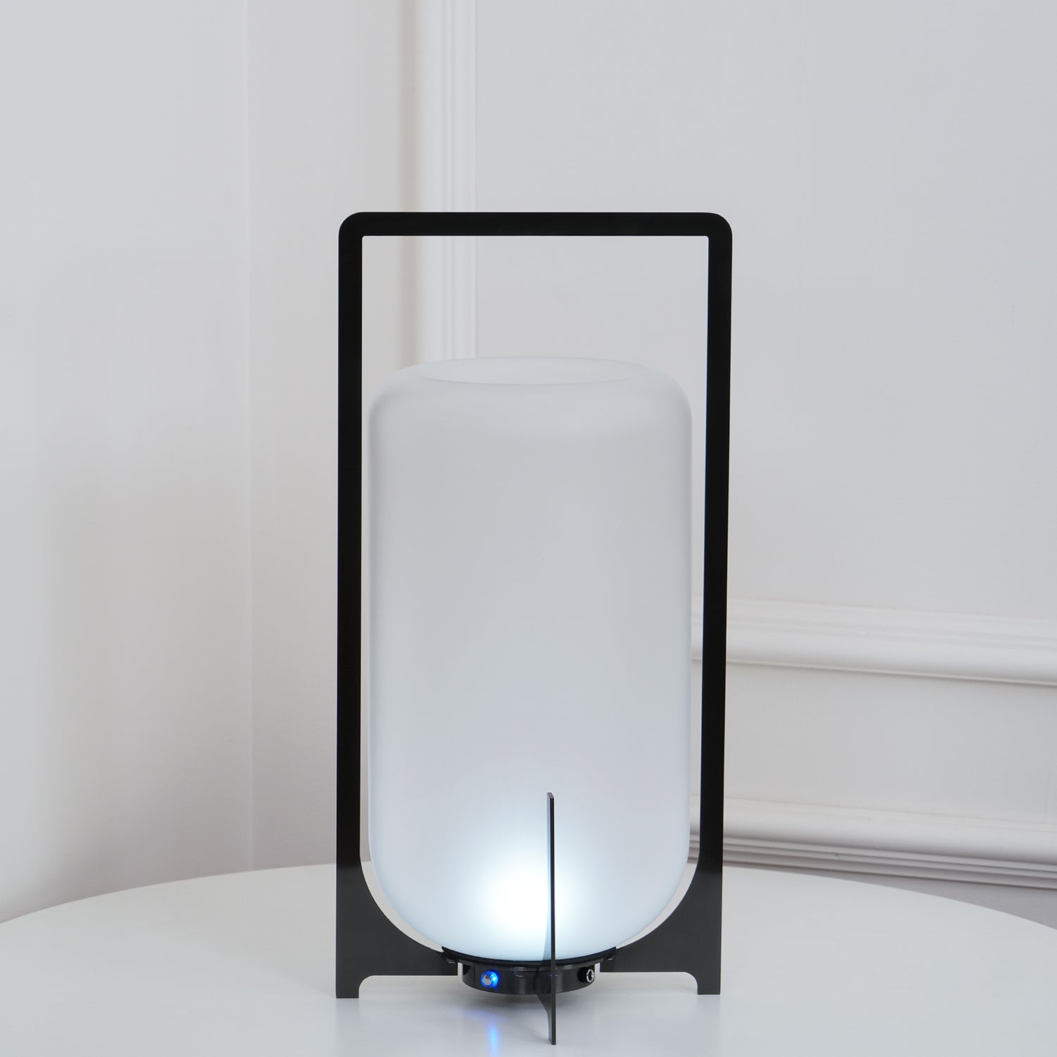 Black Twilight Lantern Table Lamp - Blowlighting