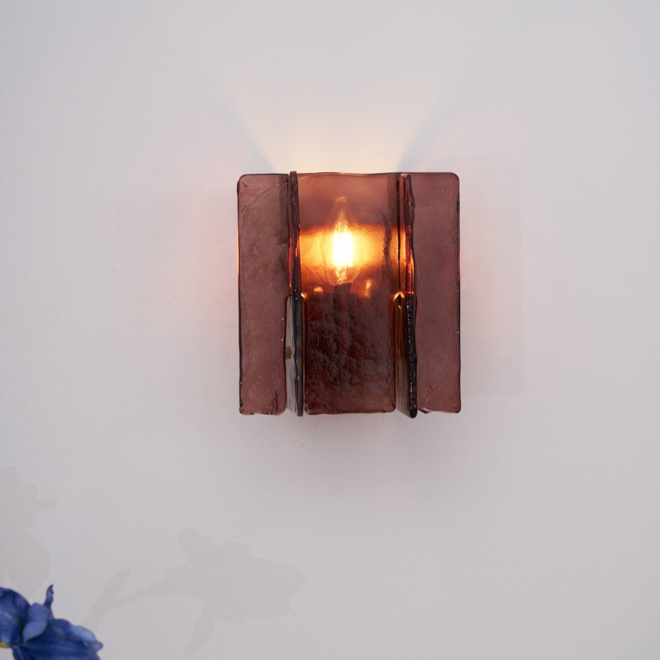 Blason Plug-in Wall Light - Blowlighting