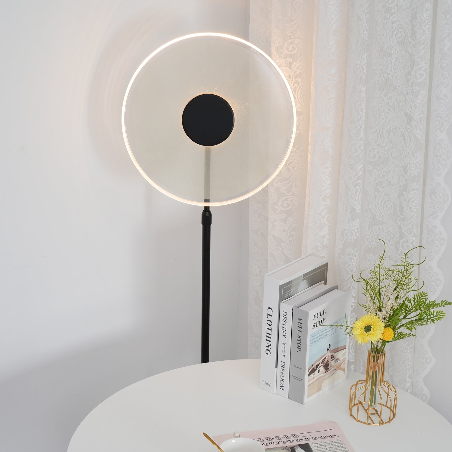 Luxora Floor Lamp - Blowlighting