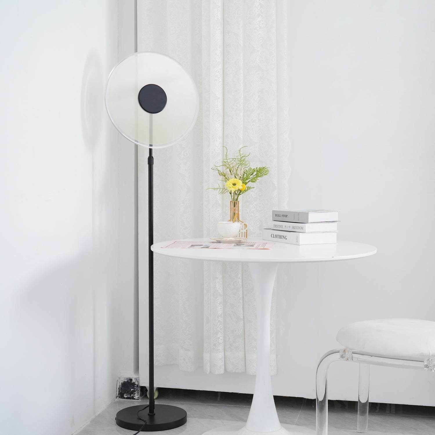 Luxora Floor Lamp - Blowlighting