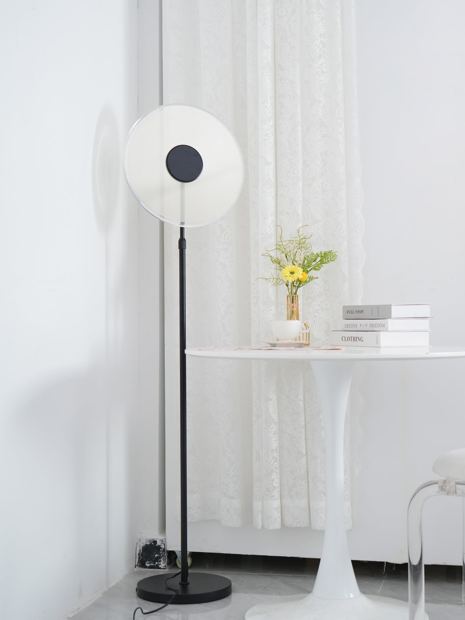 Luxora Floor Lamp - Blowlighting