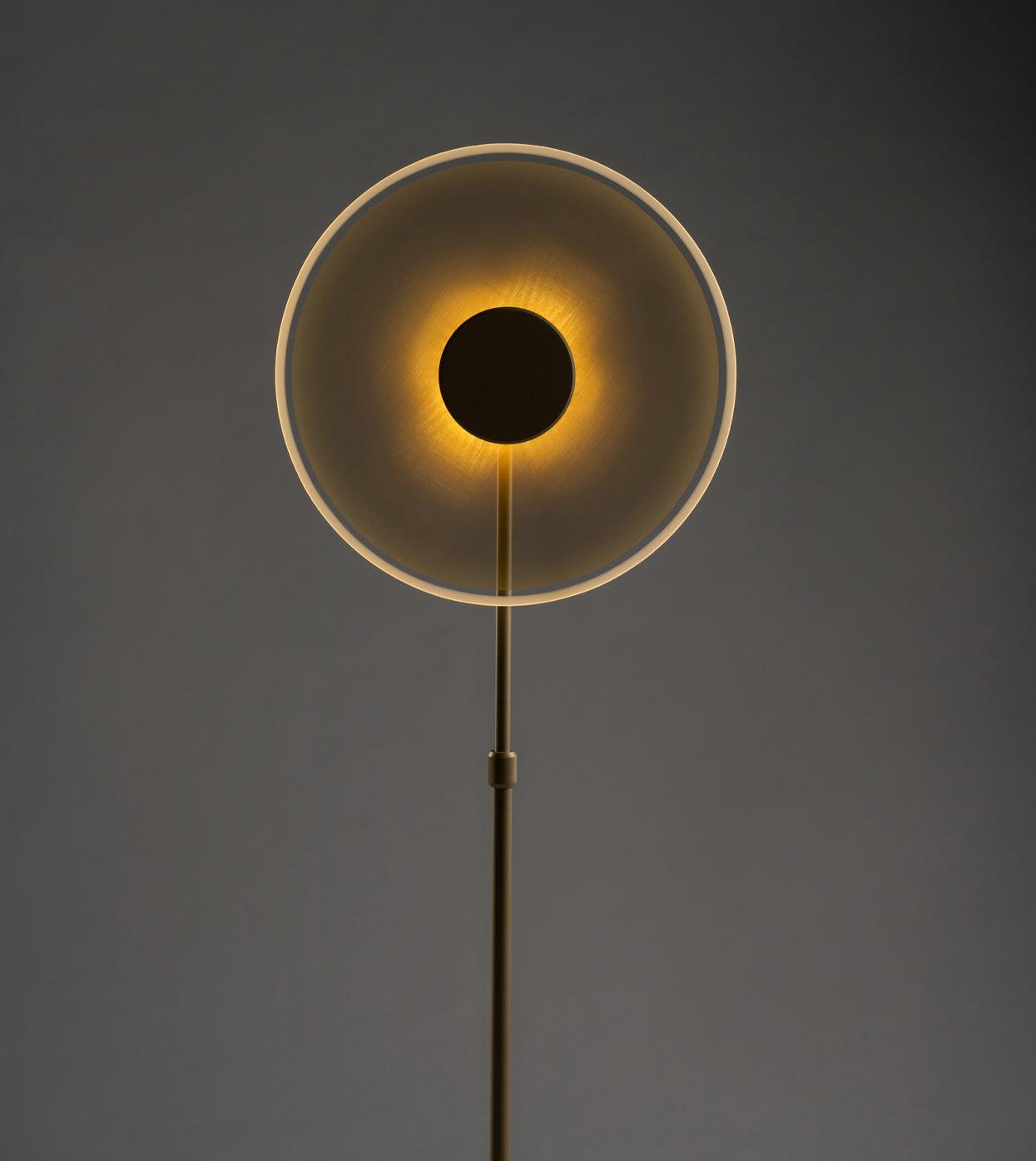 Luxora Floor Lamp - Blowlighting