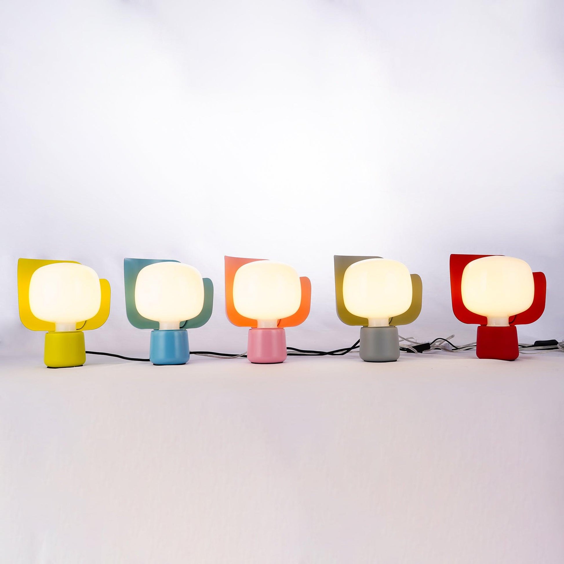 Petals Glass Table Lamp - Blowlighting