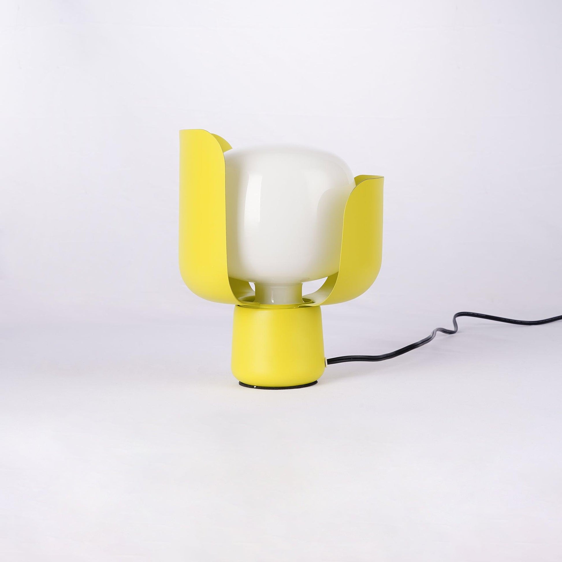 Petals Glass Table Lamp - Blowlighting