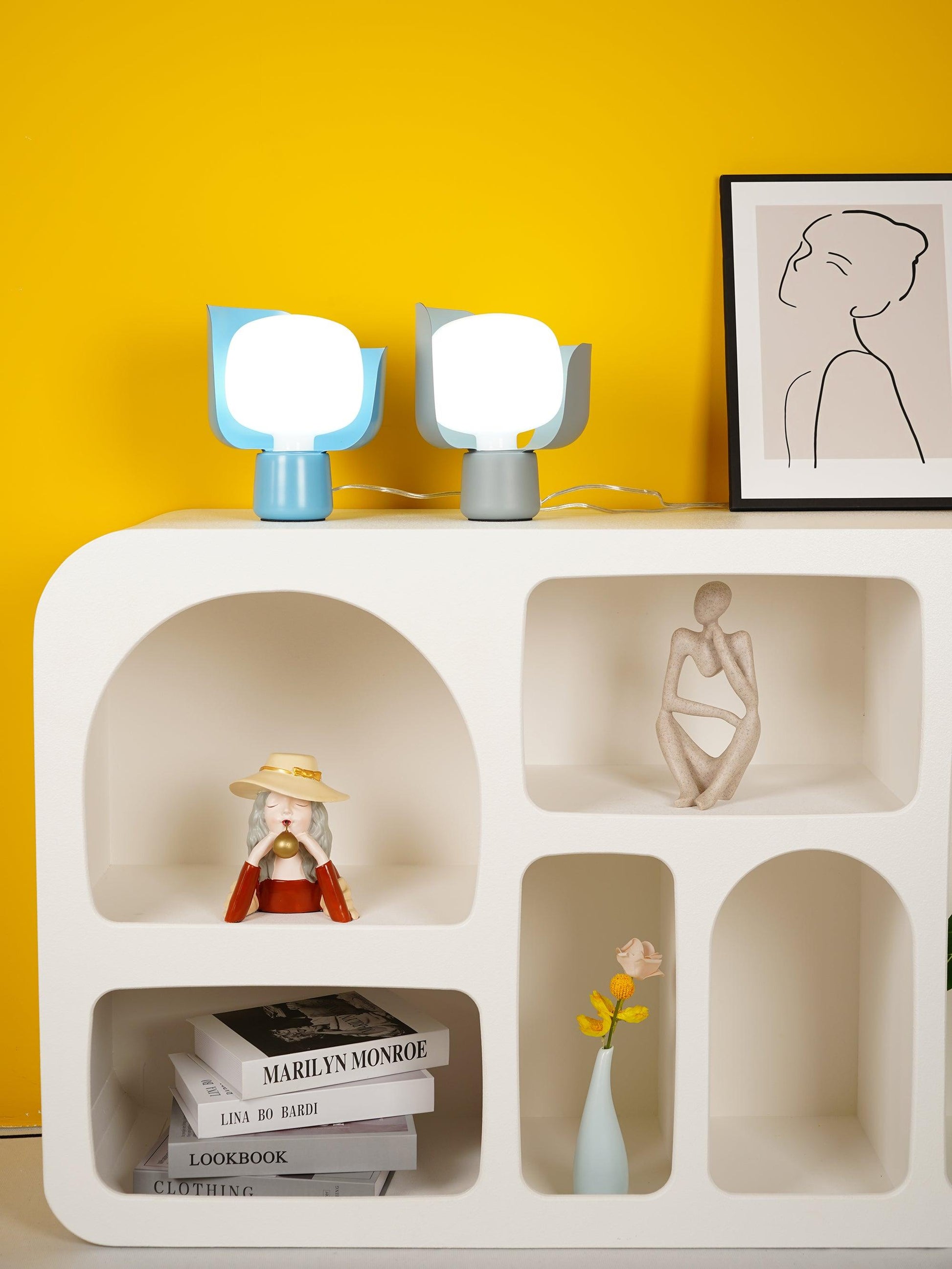 Petals Glass Table Lamp - Blowlighting