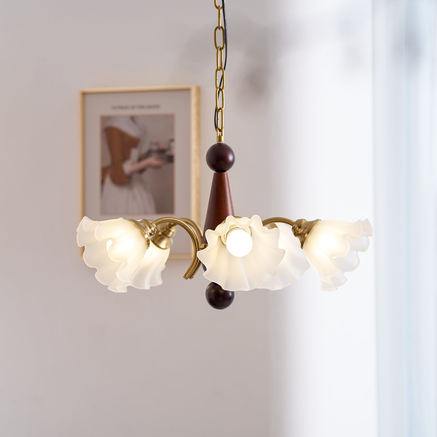 Bloomcrest Chandelier - Blowlighting