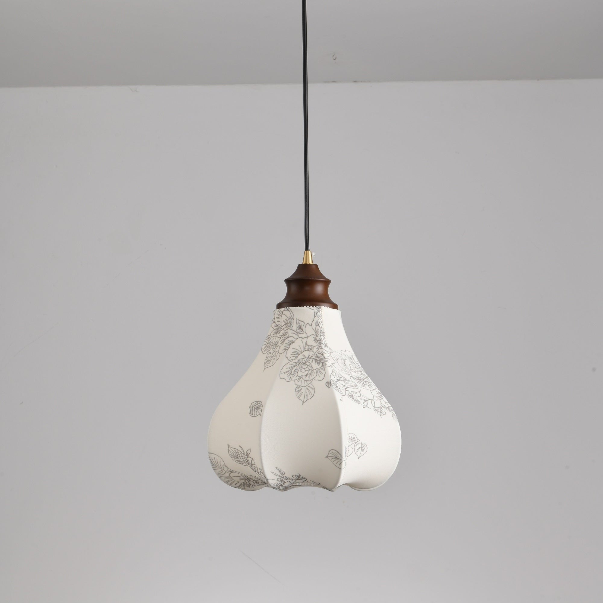 Stella Vintage Metal Pendant Lamp - Blowlighting