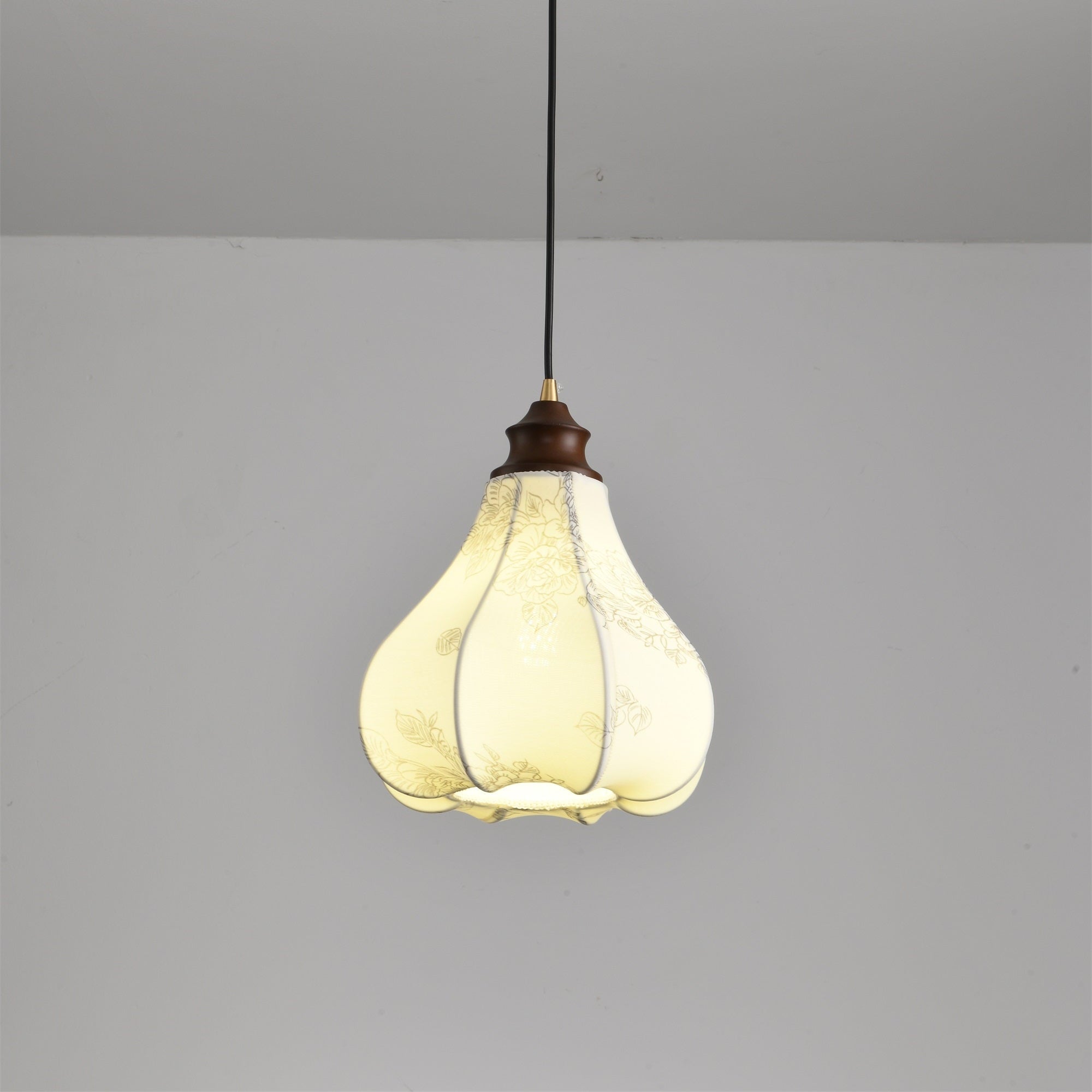 Stella Vintage Metal Pendant Lamp - Blowlighting