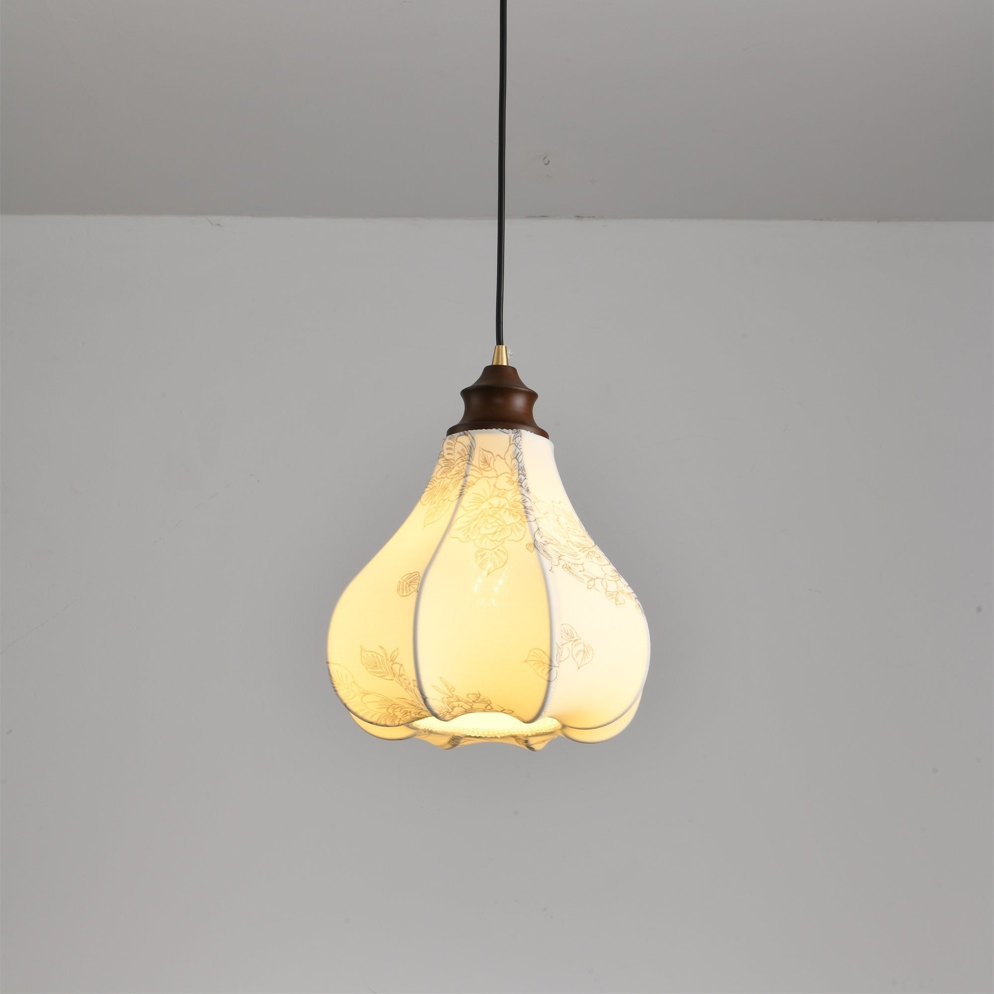 Stella Vintage Metal Pendant Lamp - Blowlighting
