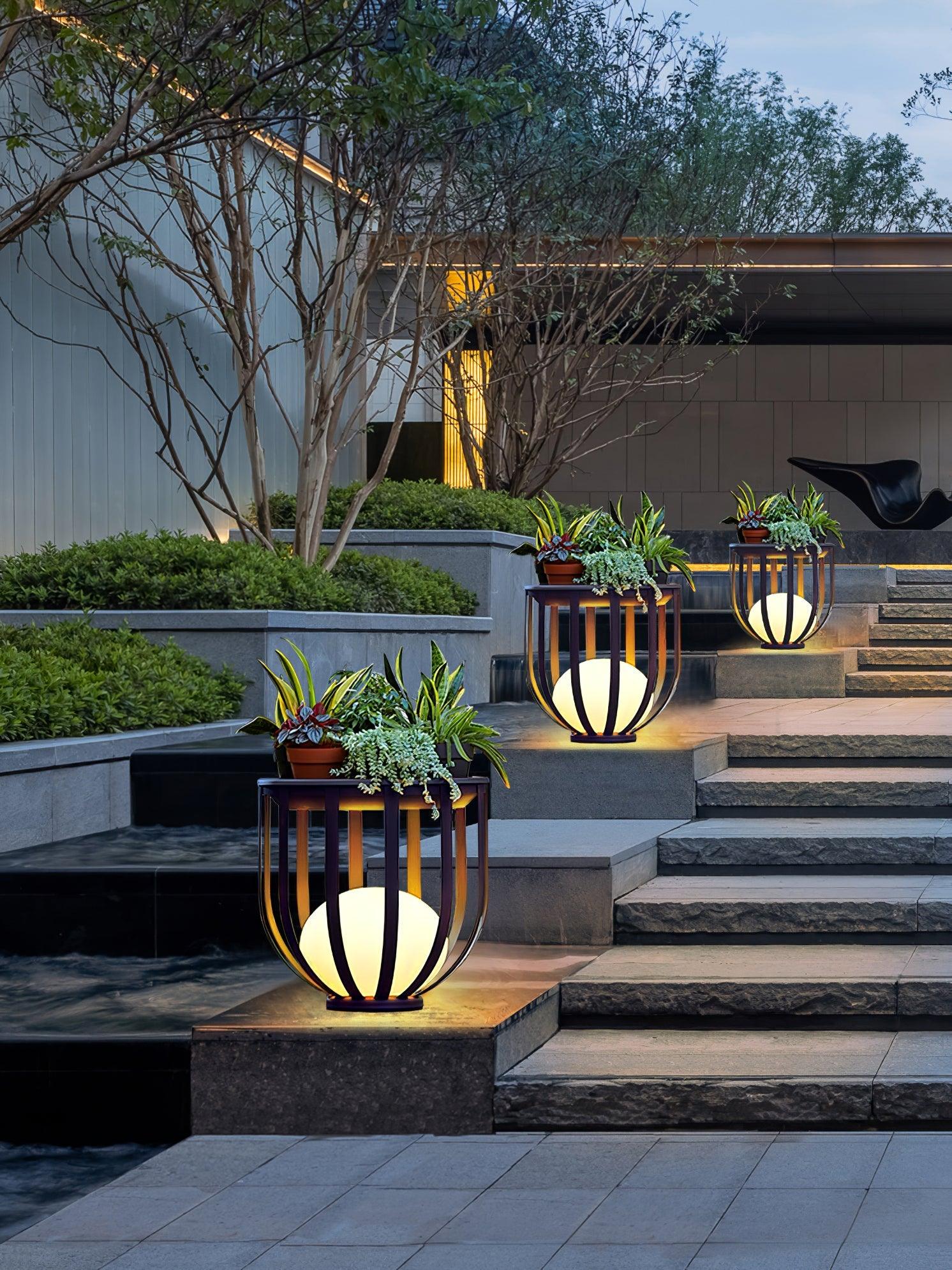 Bols Garden Solar Outdoor Lamp - Blowlighting