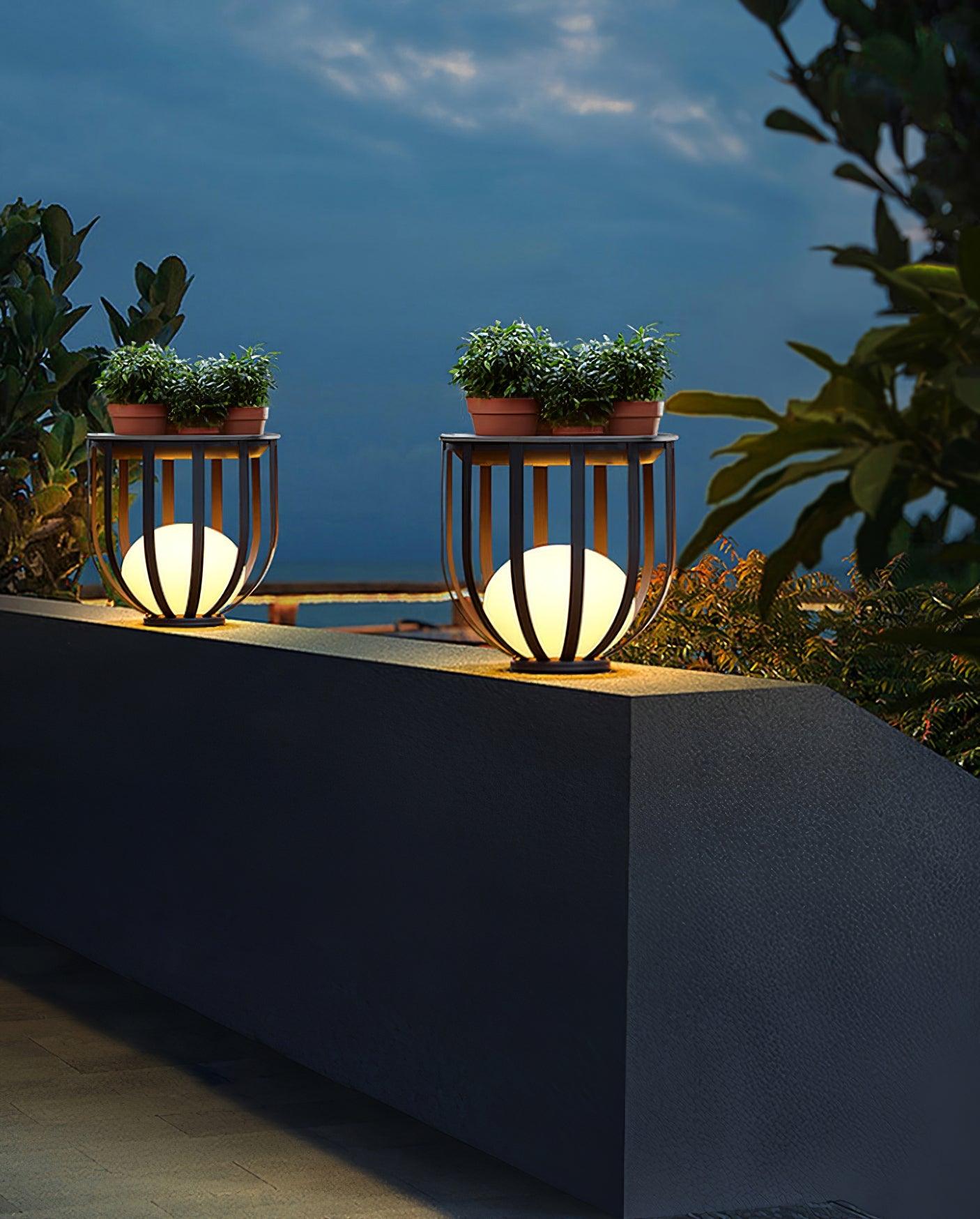 Bols Garden Solar Outdoor Lamp - Blowlighting