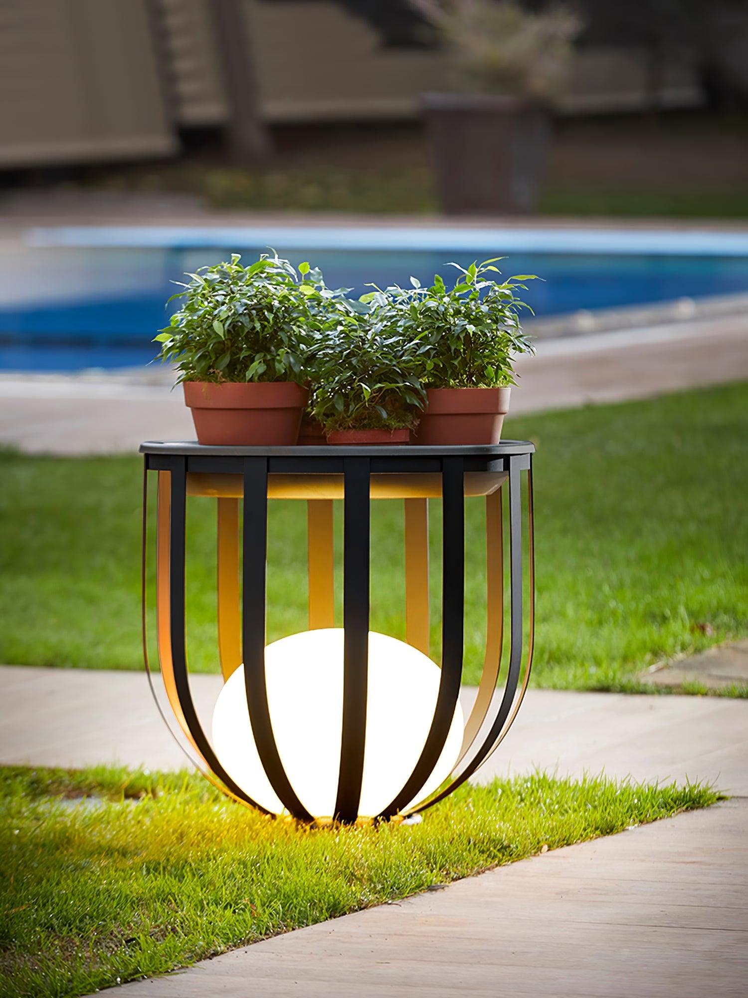 Bols Garden Solar Outdoor Lamp - Blowlighting