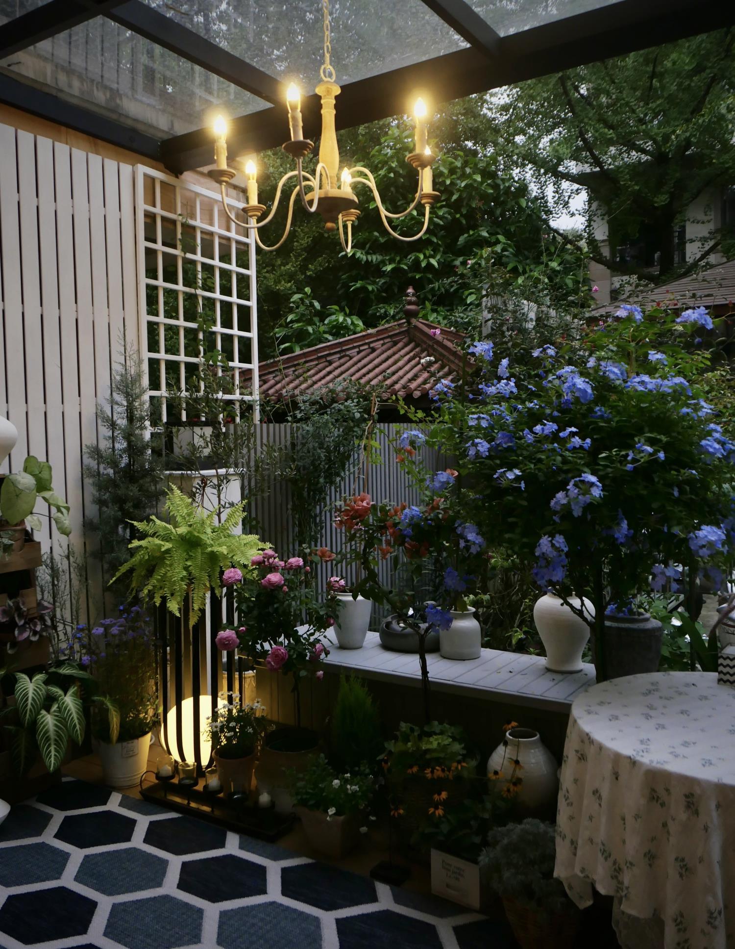 Bols Garden Solar Outdoor Lamp - Blowlighting