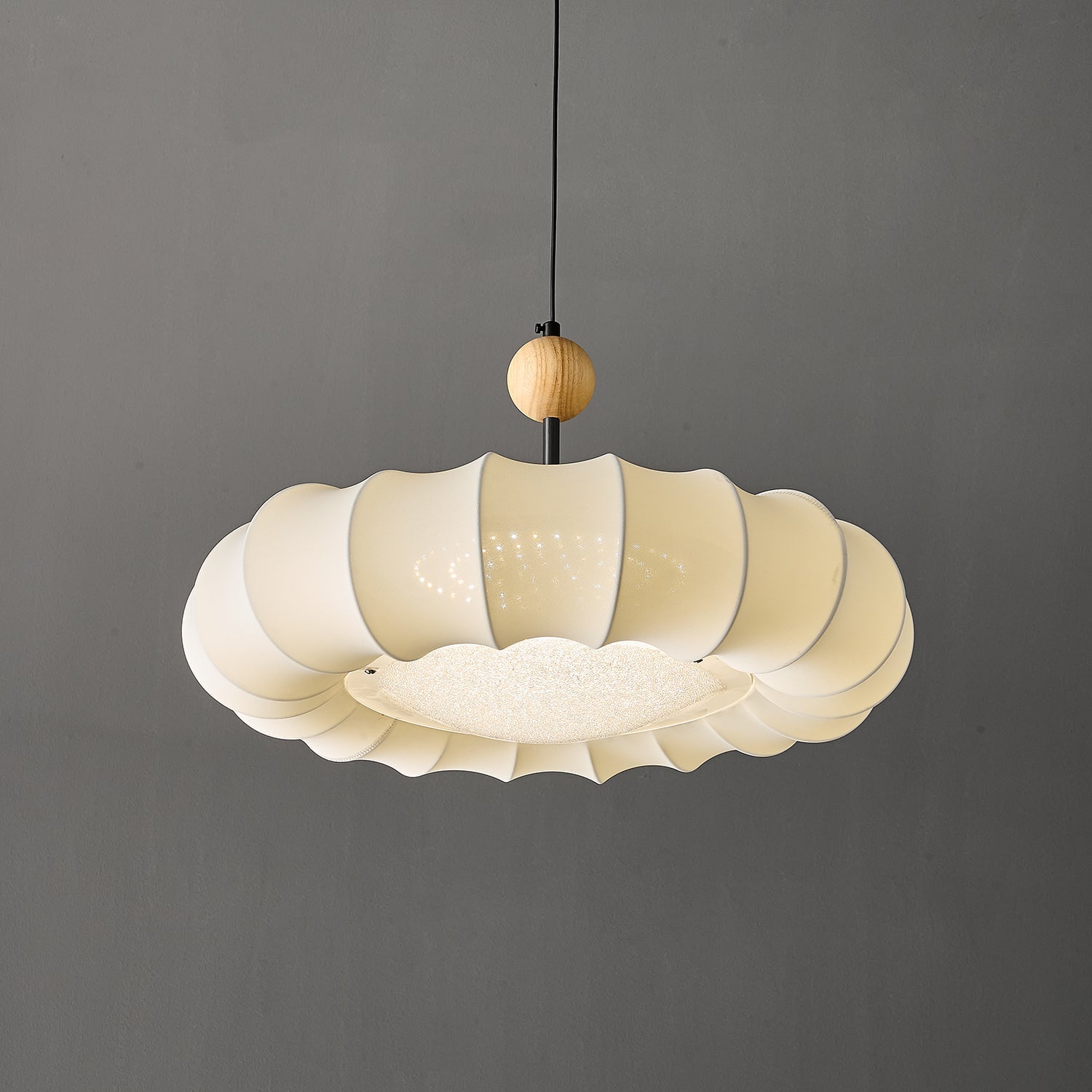 Borealis Pendant Light - Blowlighting