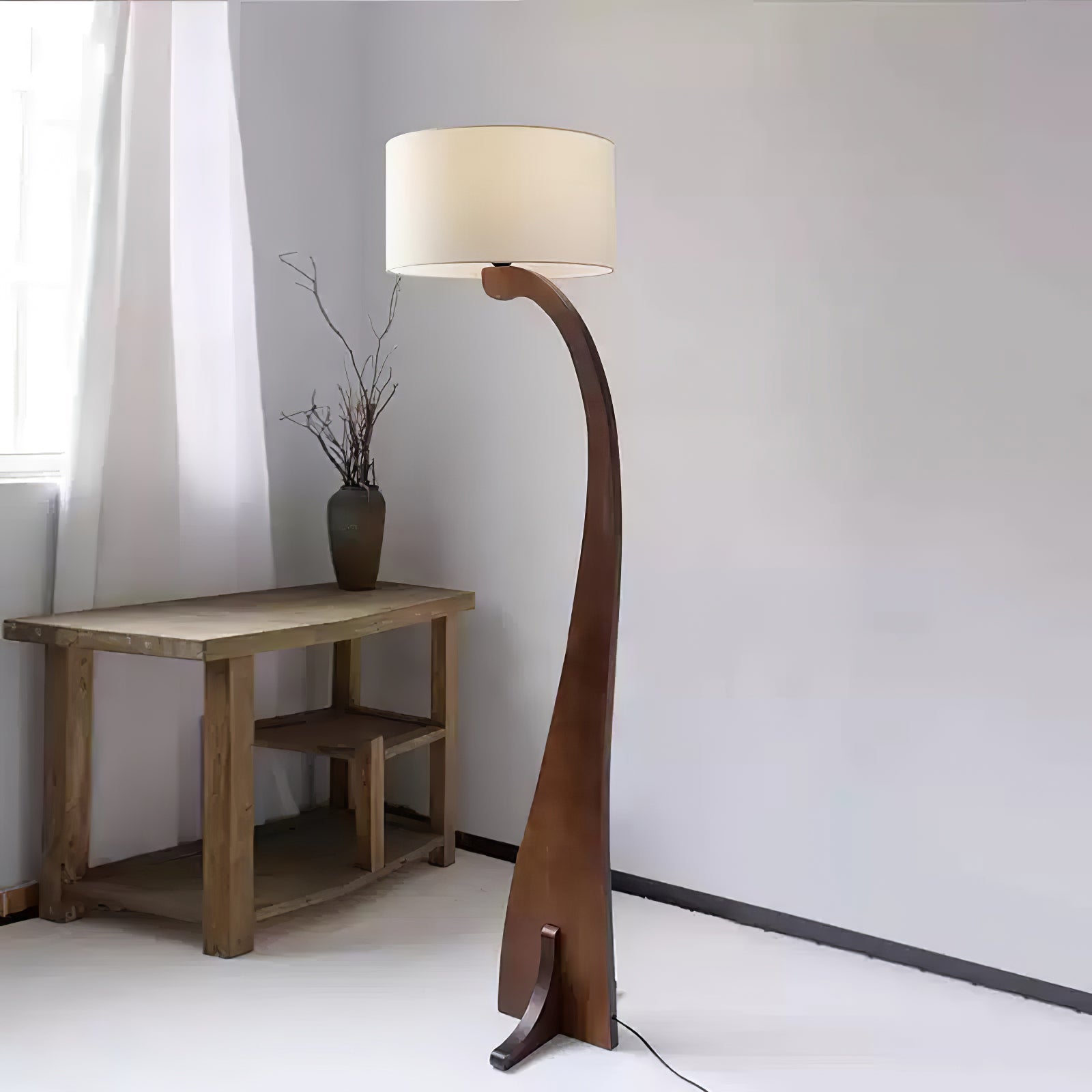 Bow Curve Floor Lamp - Blowlighting