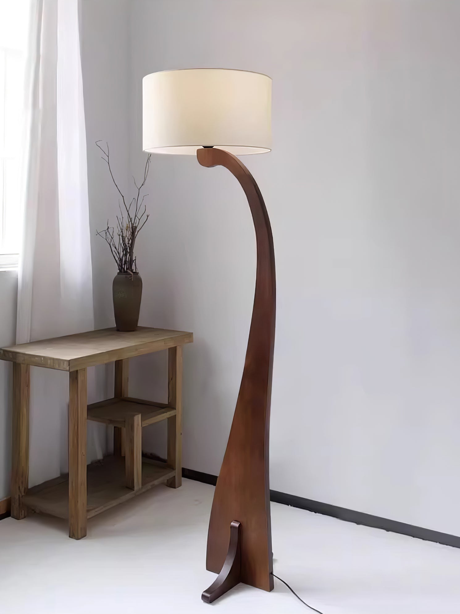 Bow Curve Floor Lamp - Blowlighting