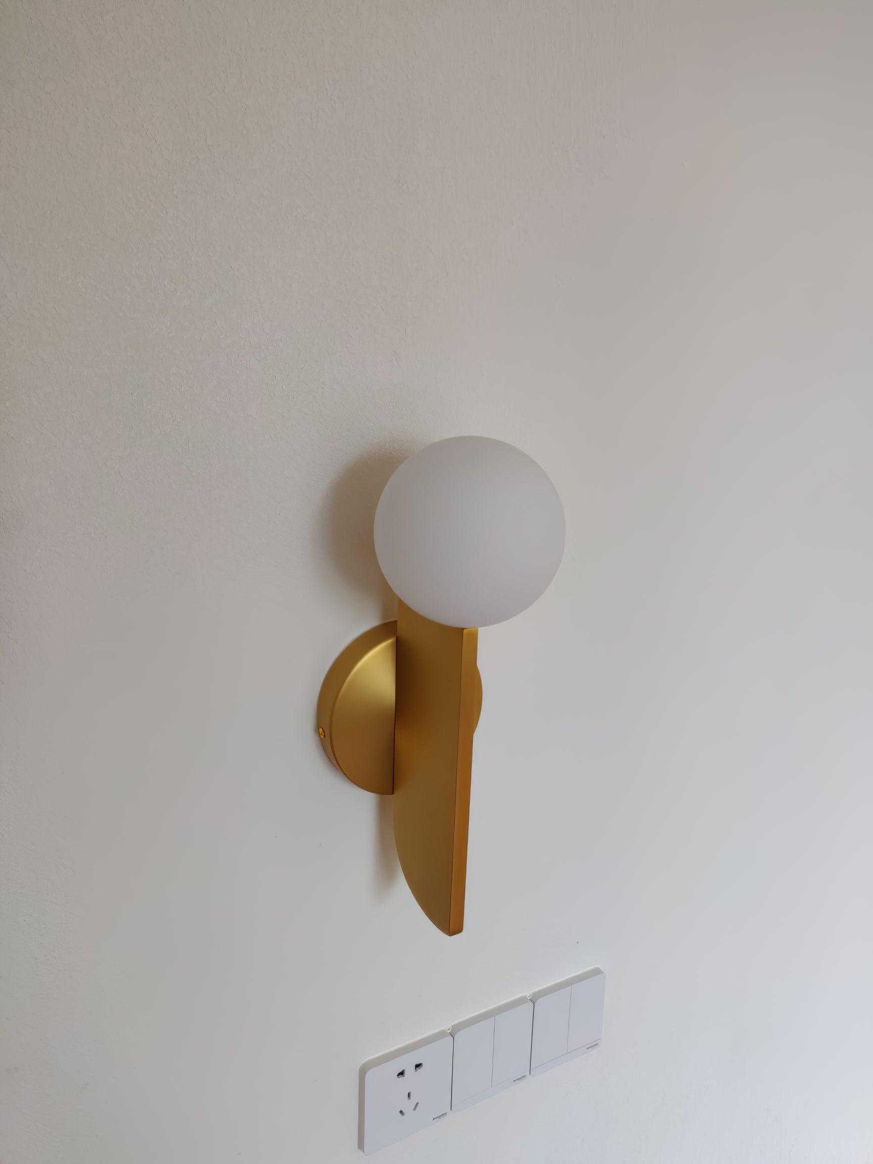 Bower Sconce - Blowlighting