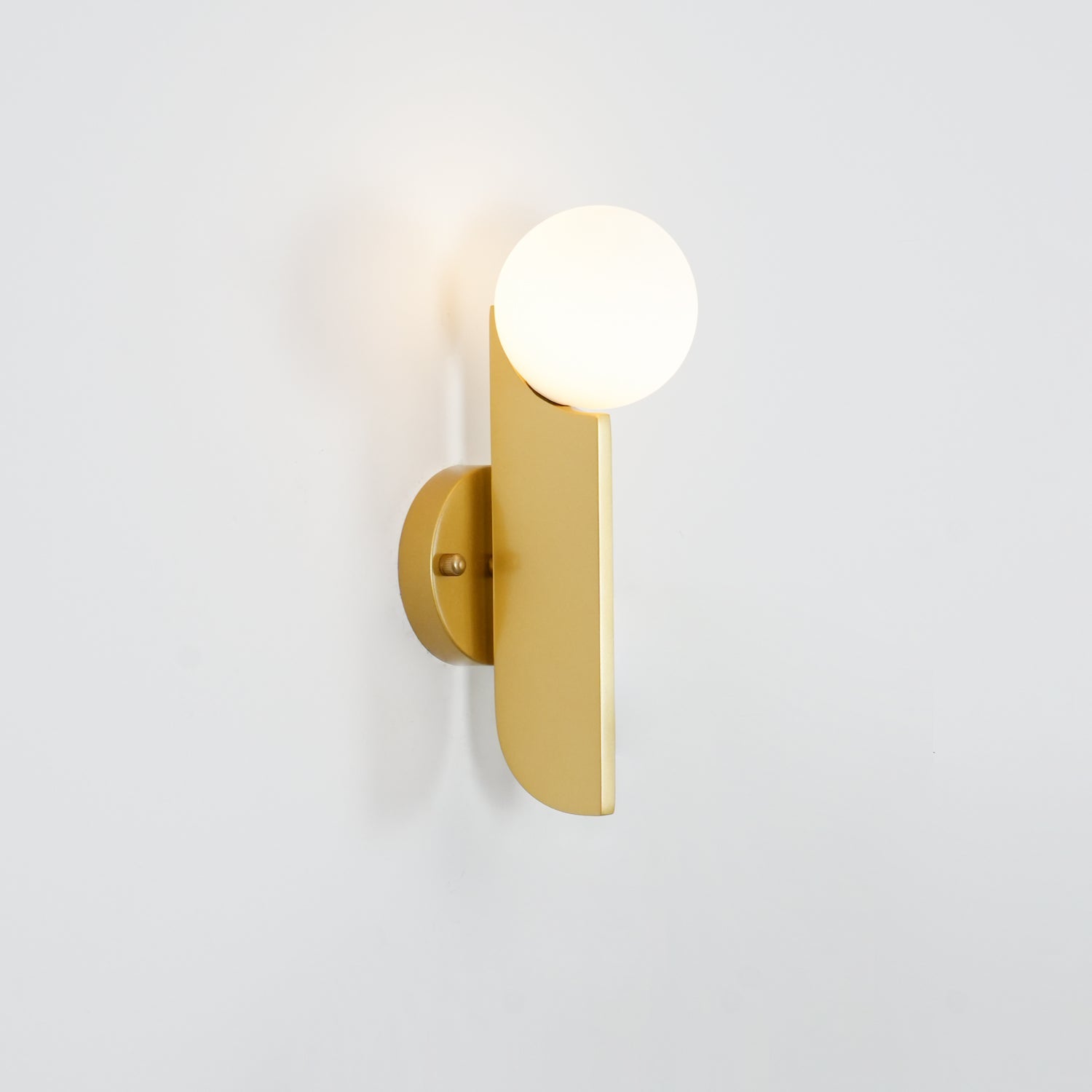 Bower Sconce - Blowlighting