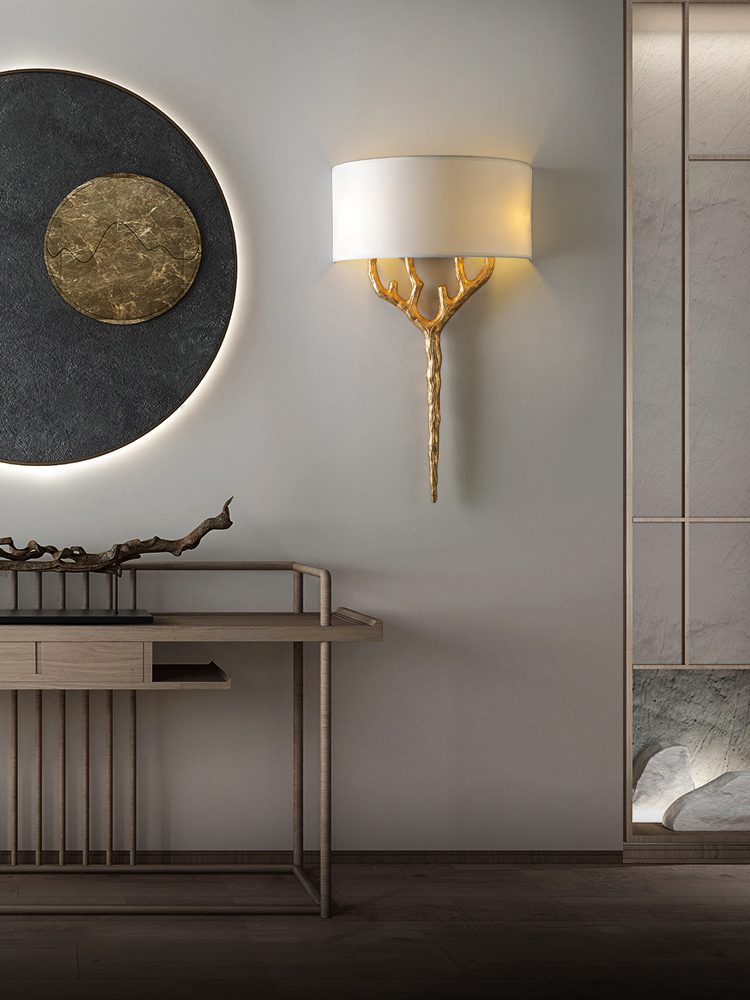 Ceryndir Antler Brass Wall Sconce - Blowlighting
