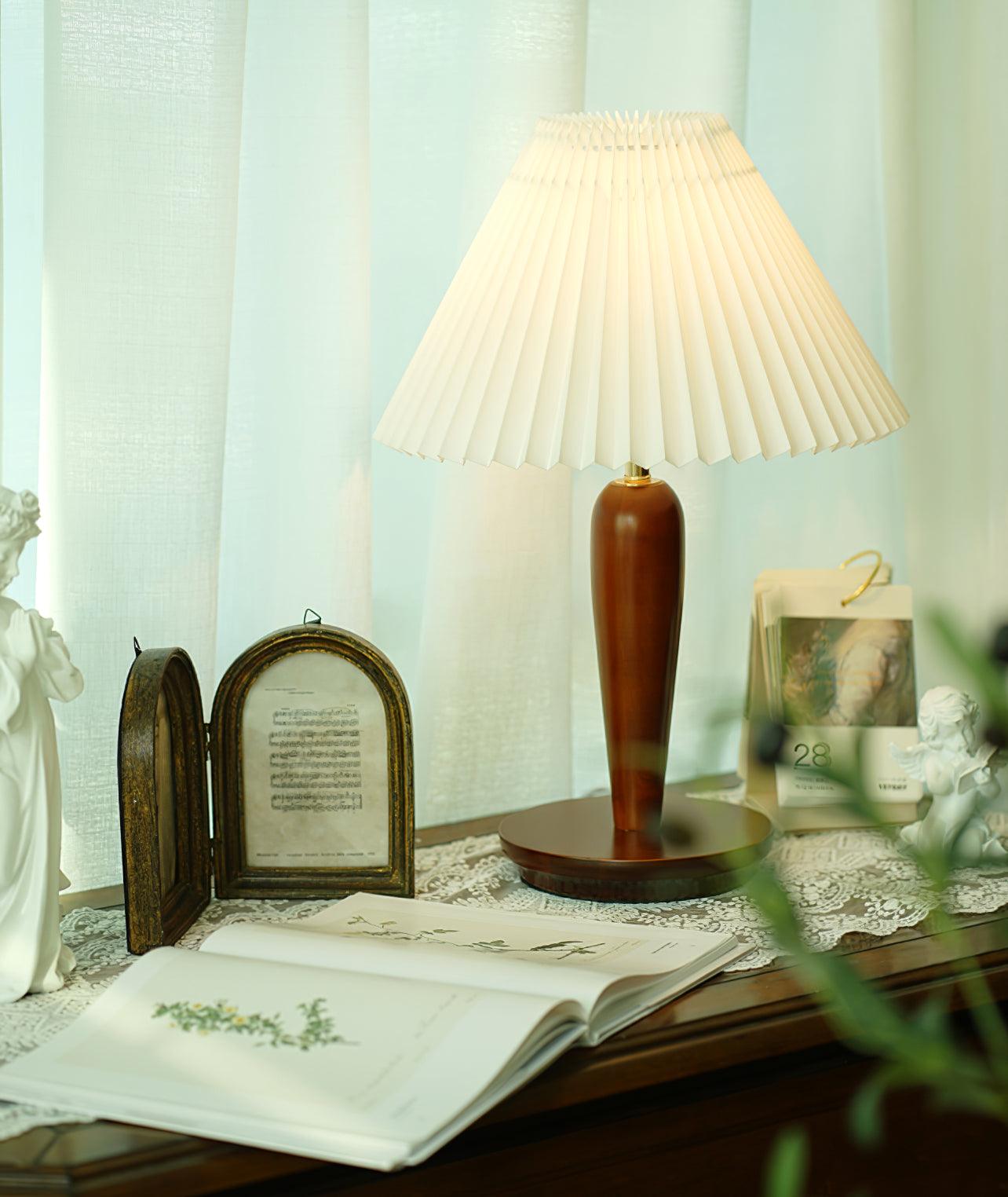Brentwood Tall Table Lamp - Blowlighting