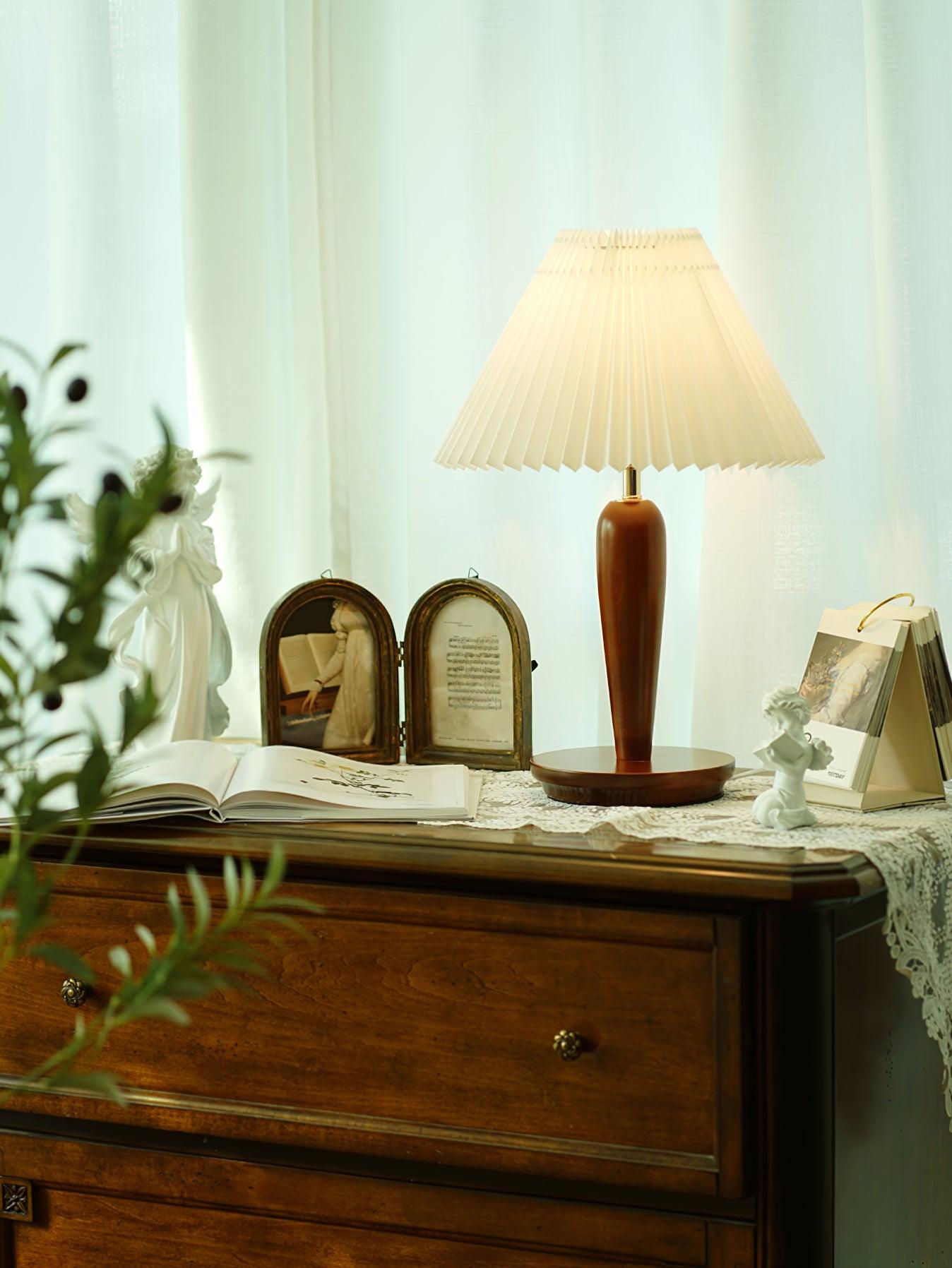 Brentwood Tall Table Lamp - Blowlighting