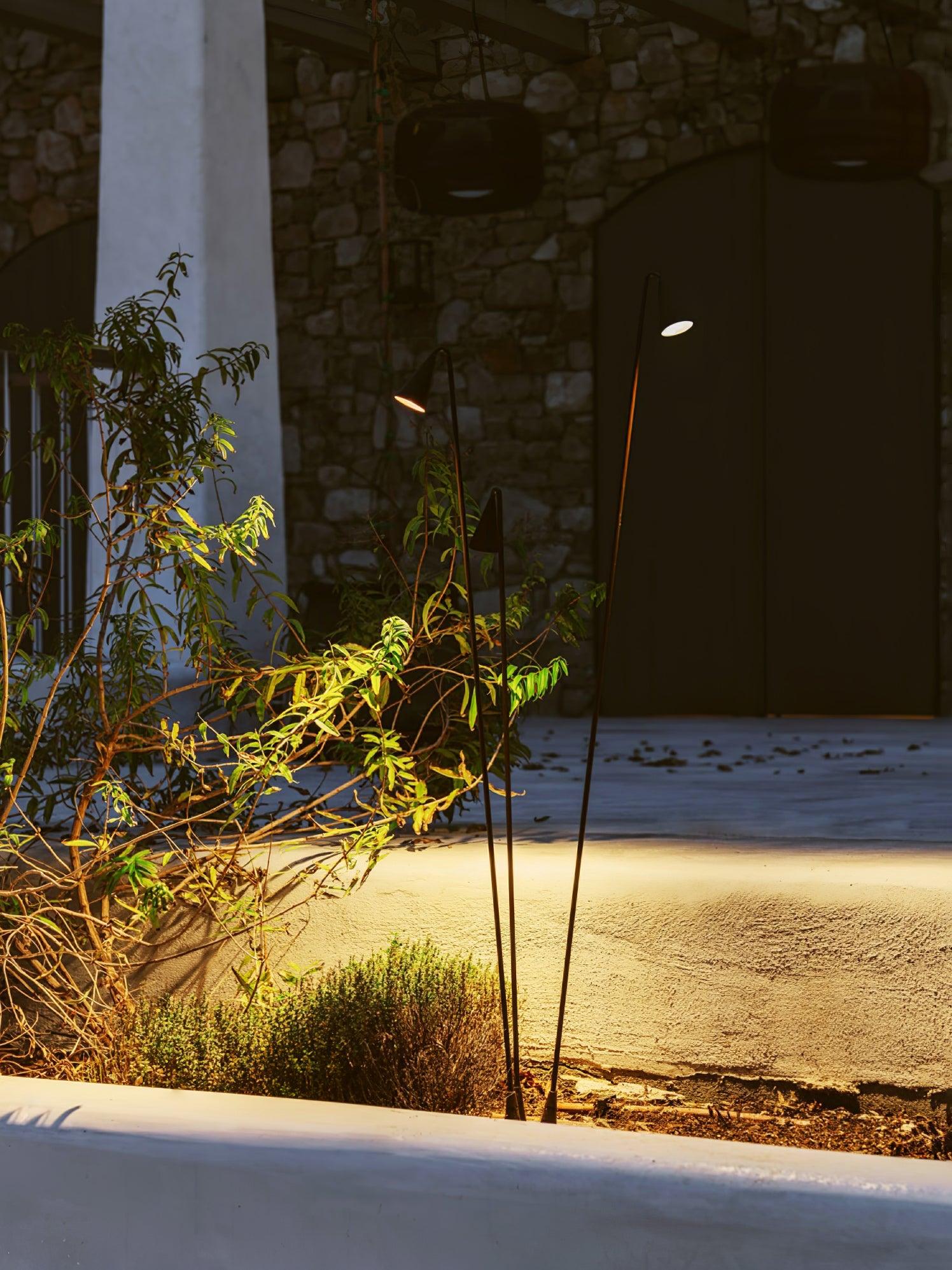 Bellflower Outdoor Floor Lamp - Blowlighting