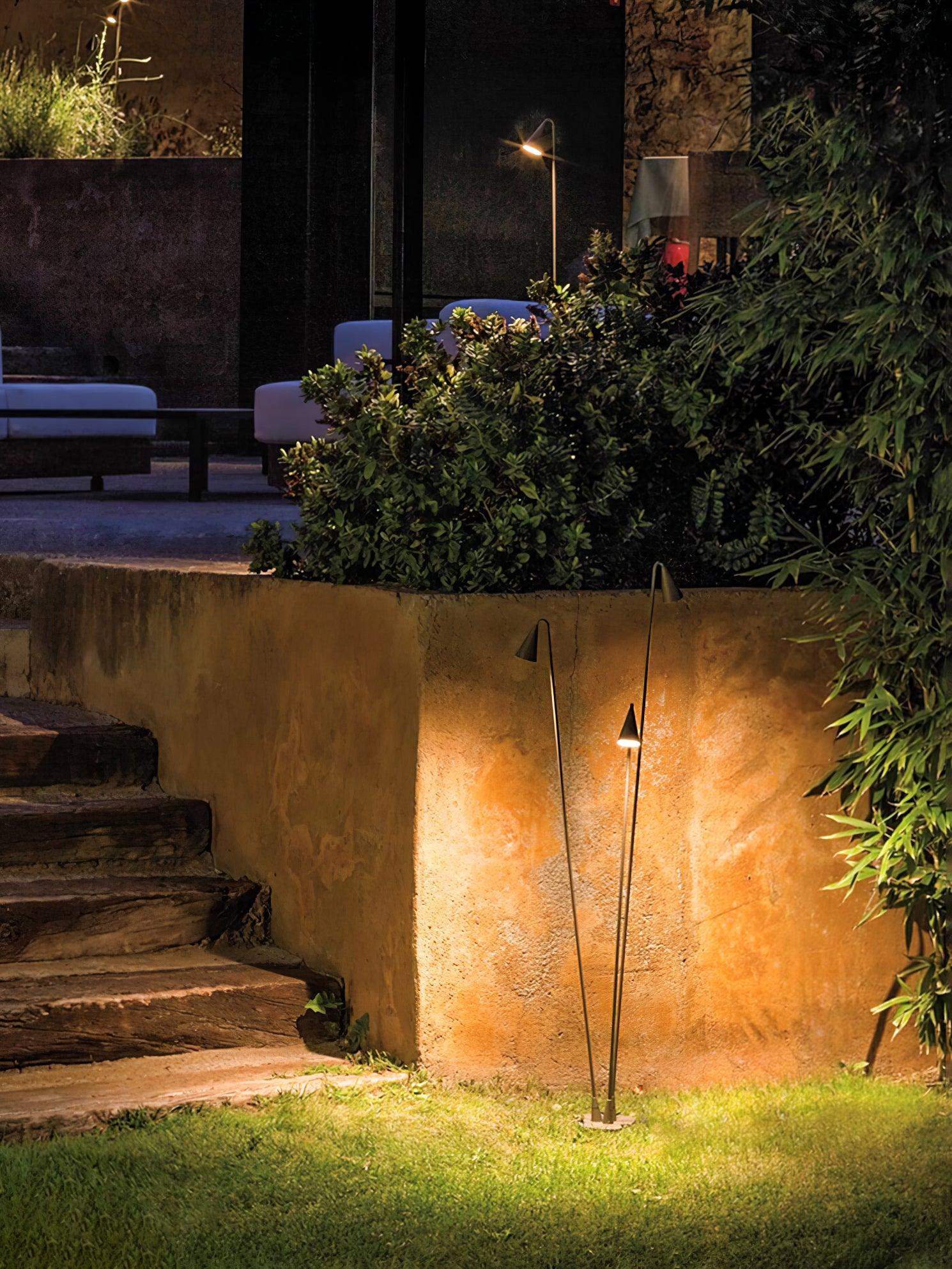 Bellflower Outdoor Floor Lamp - Blowlighting