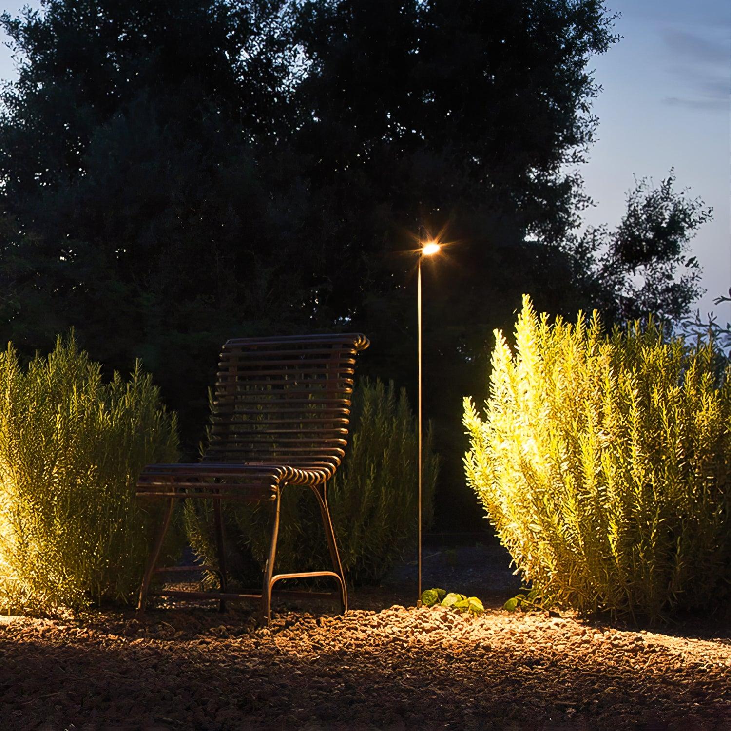 Bellflower Outdoor Floor Lamp - Blowlighting