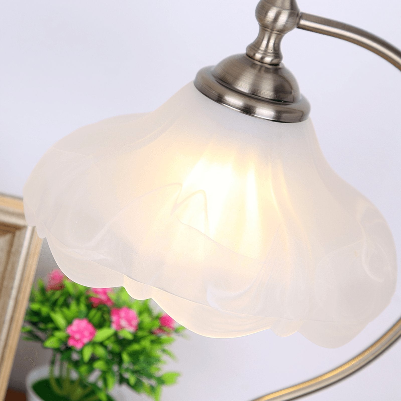 Retro Flower Table Lamp - Blowlighting