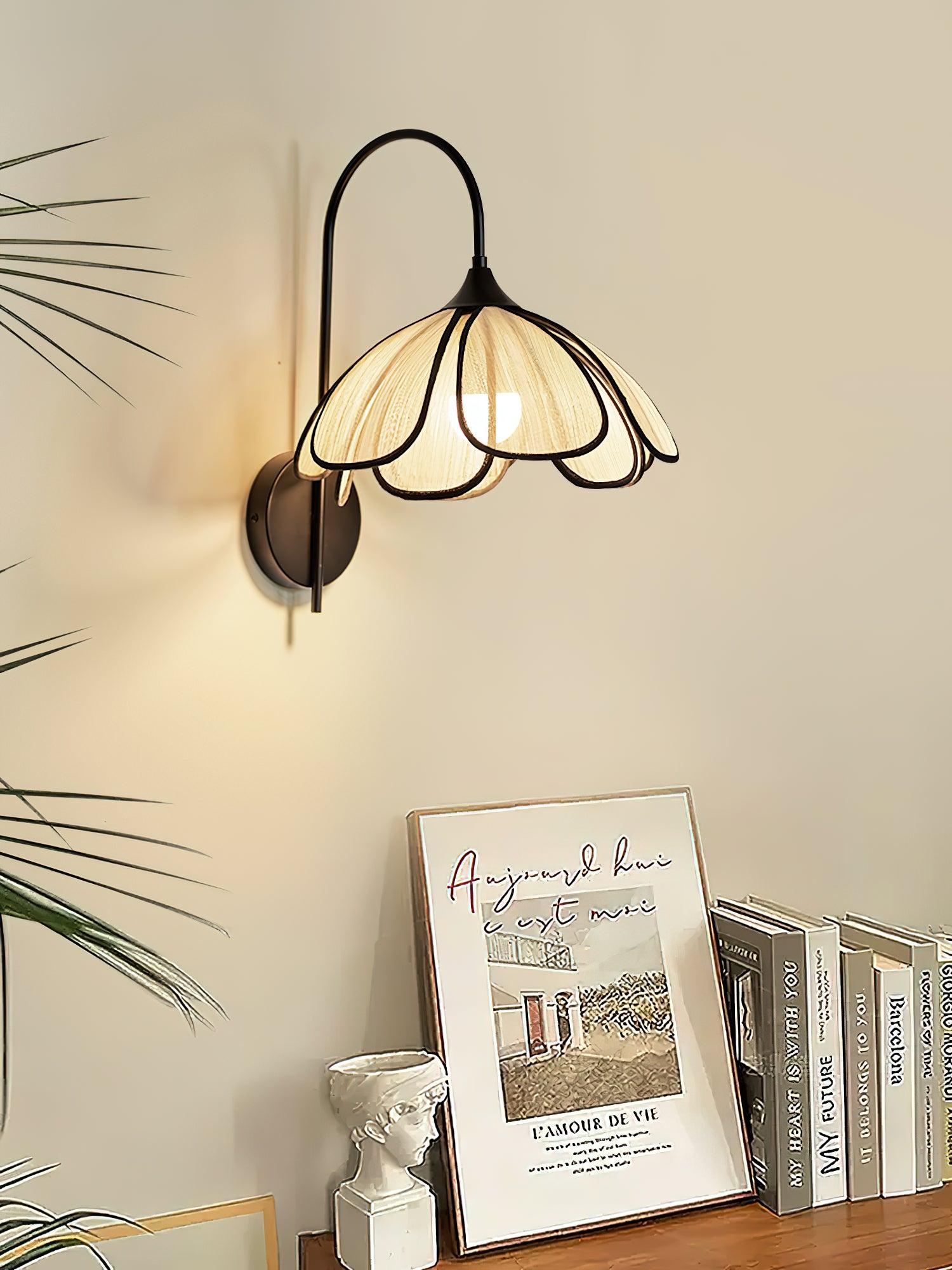 Burnt Petal Wall Lamp - Blowlighting