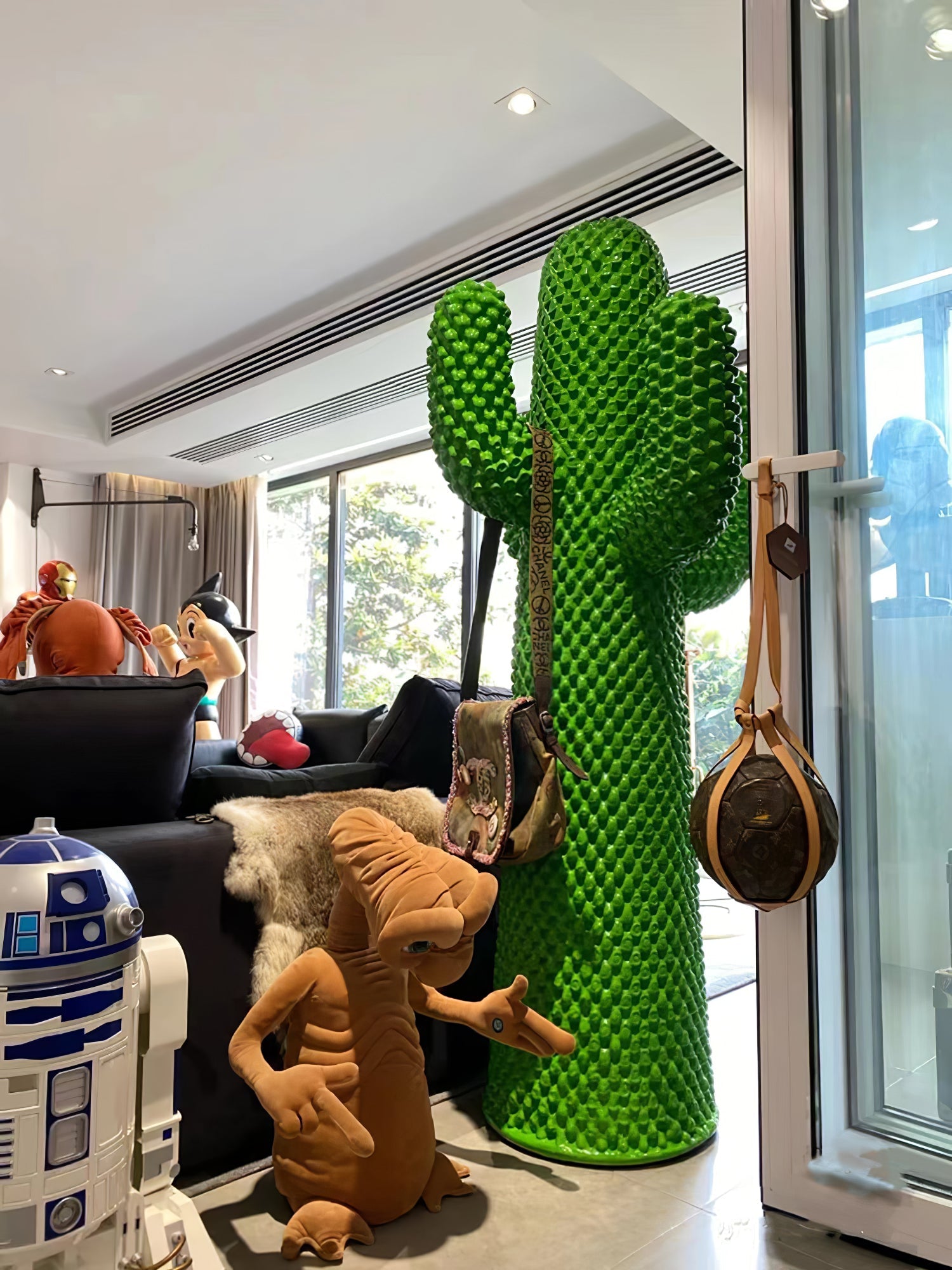Mello Sculptural Cactus Coat Rack - Blowlighting