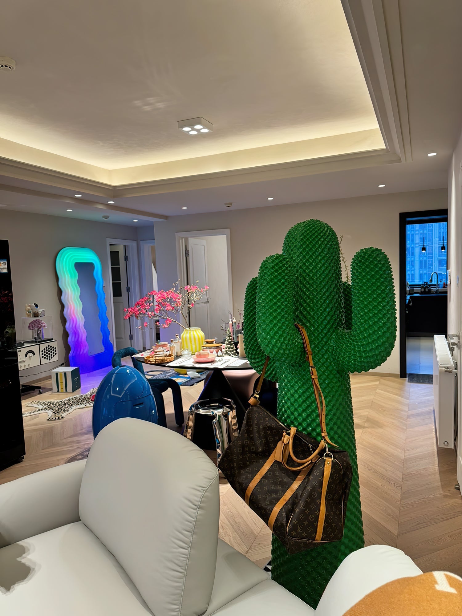Mello Sculptural Cactus Coat Rack - Blowlighting
