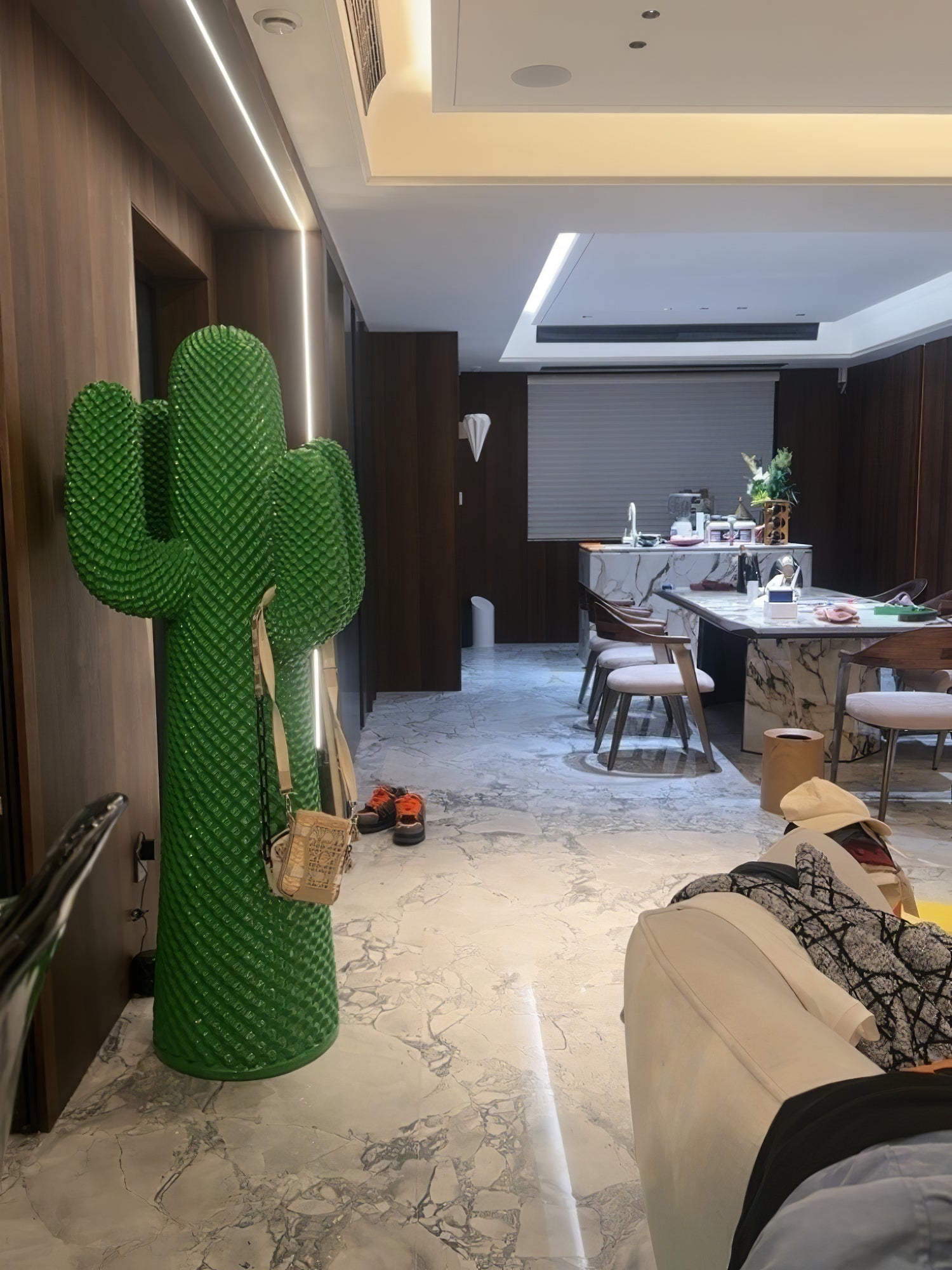 Mello Sculptural Cactus Coat Rack - Blowlighting