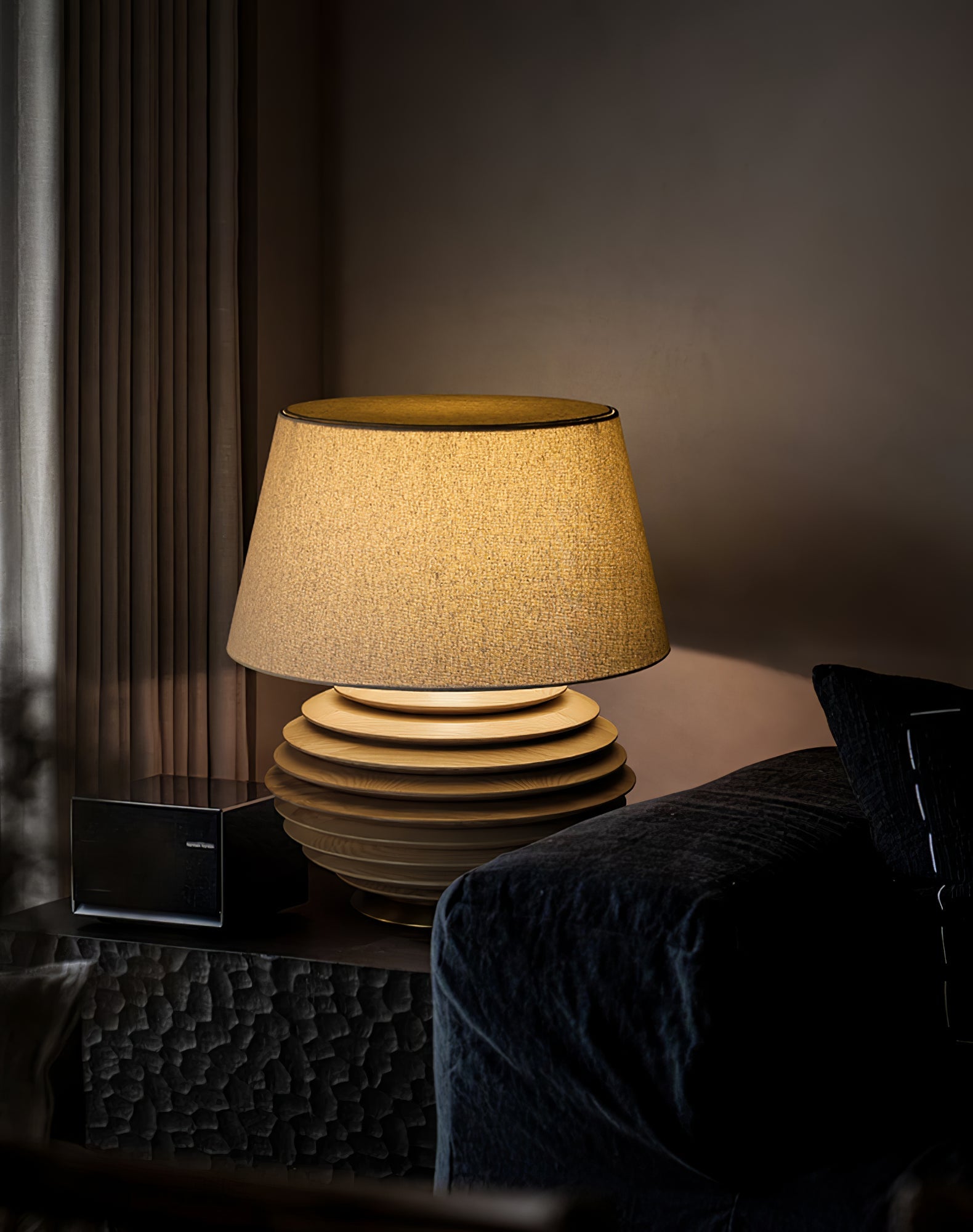 Cadence Table Lamp - Blowlighting