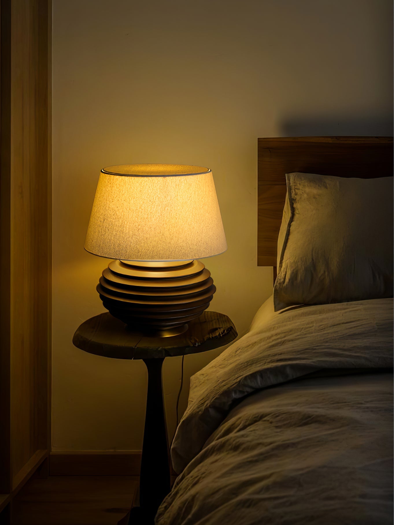 Cadence Table Lamp - Blowlighting