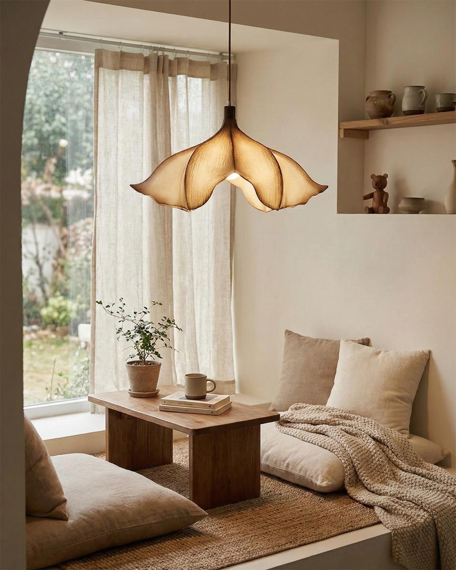 Lisa Petg Petal Pendant Lamp