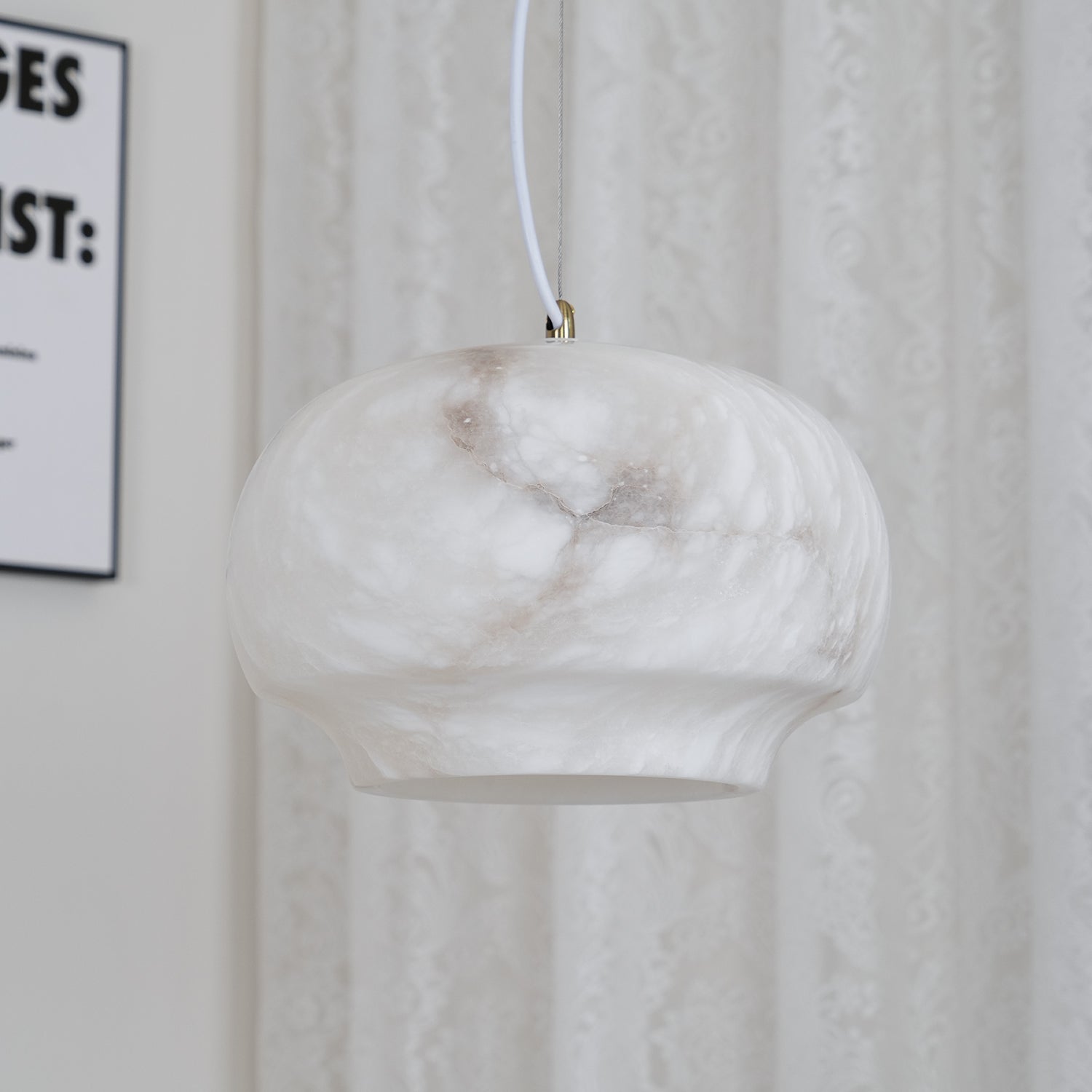 Thalia Minimalist Alabaster Pendant Light - Blowlighting