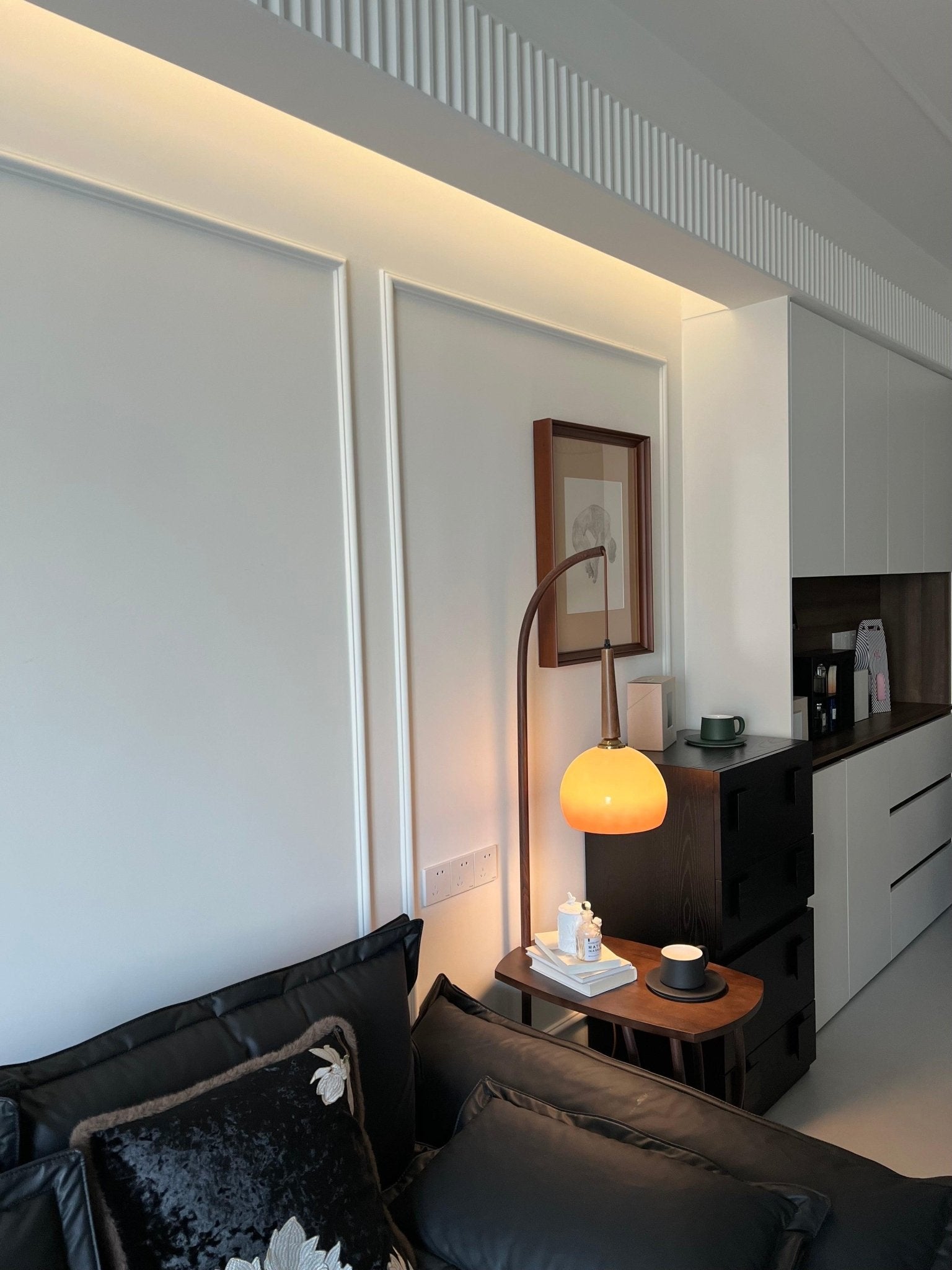 Cantilever Wood Accent Floor Lamp - Blowlighting