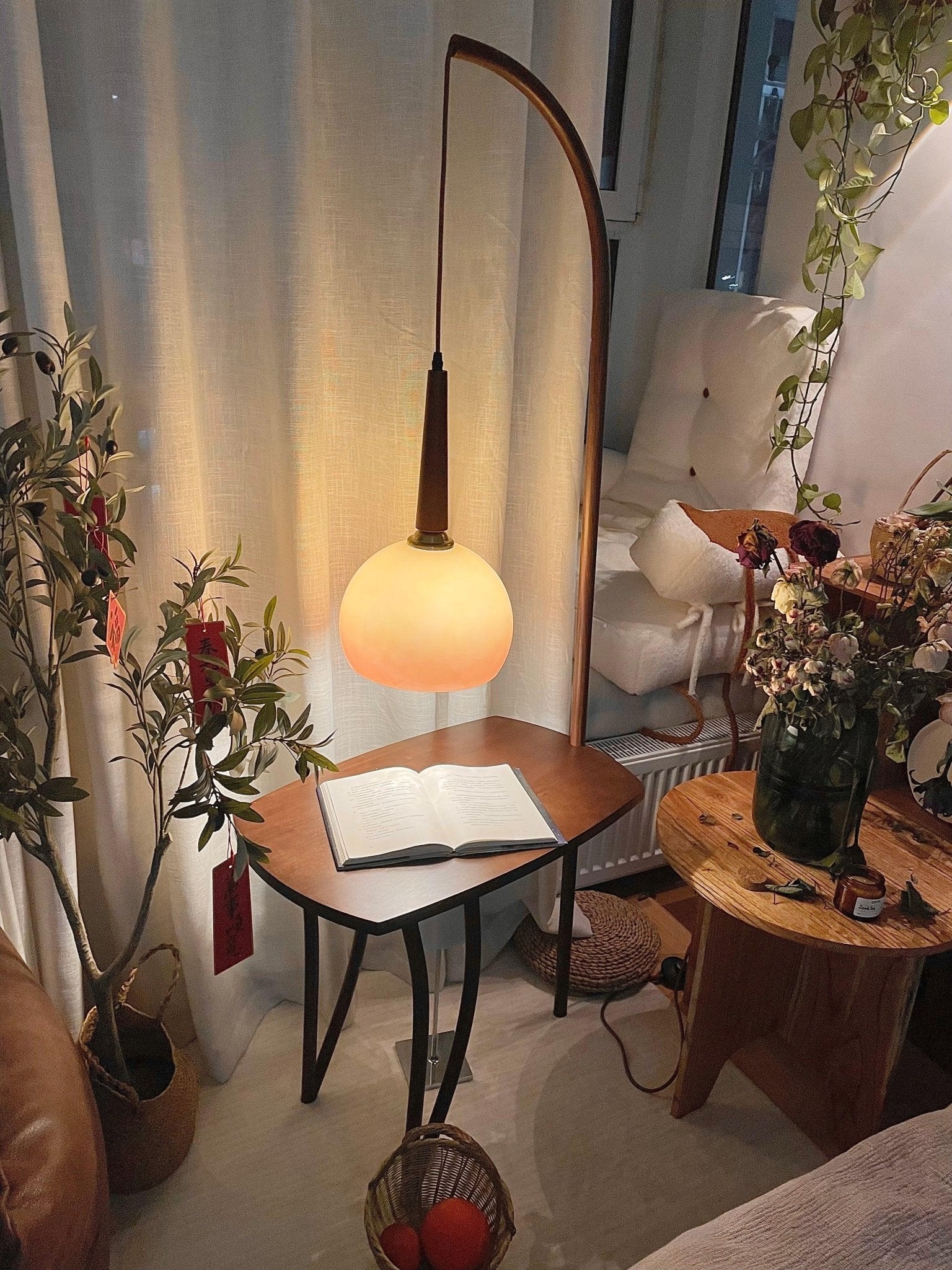 Cantilever Wood Accent Floor Lamp - Blowlighting