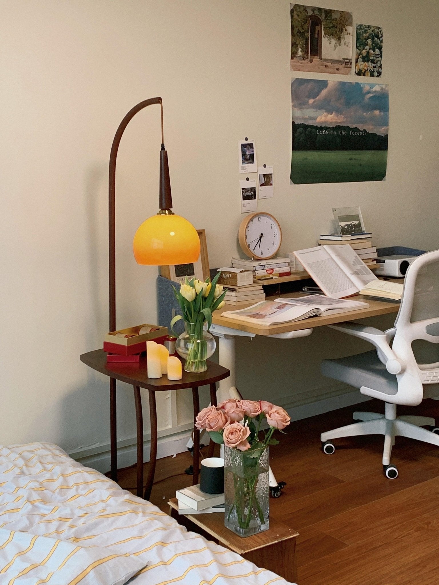 Cantilever Wood Accent Floor Lamp - Blowlighting