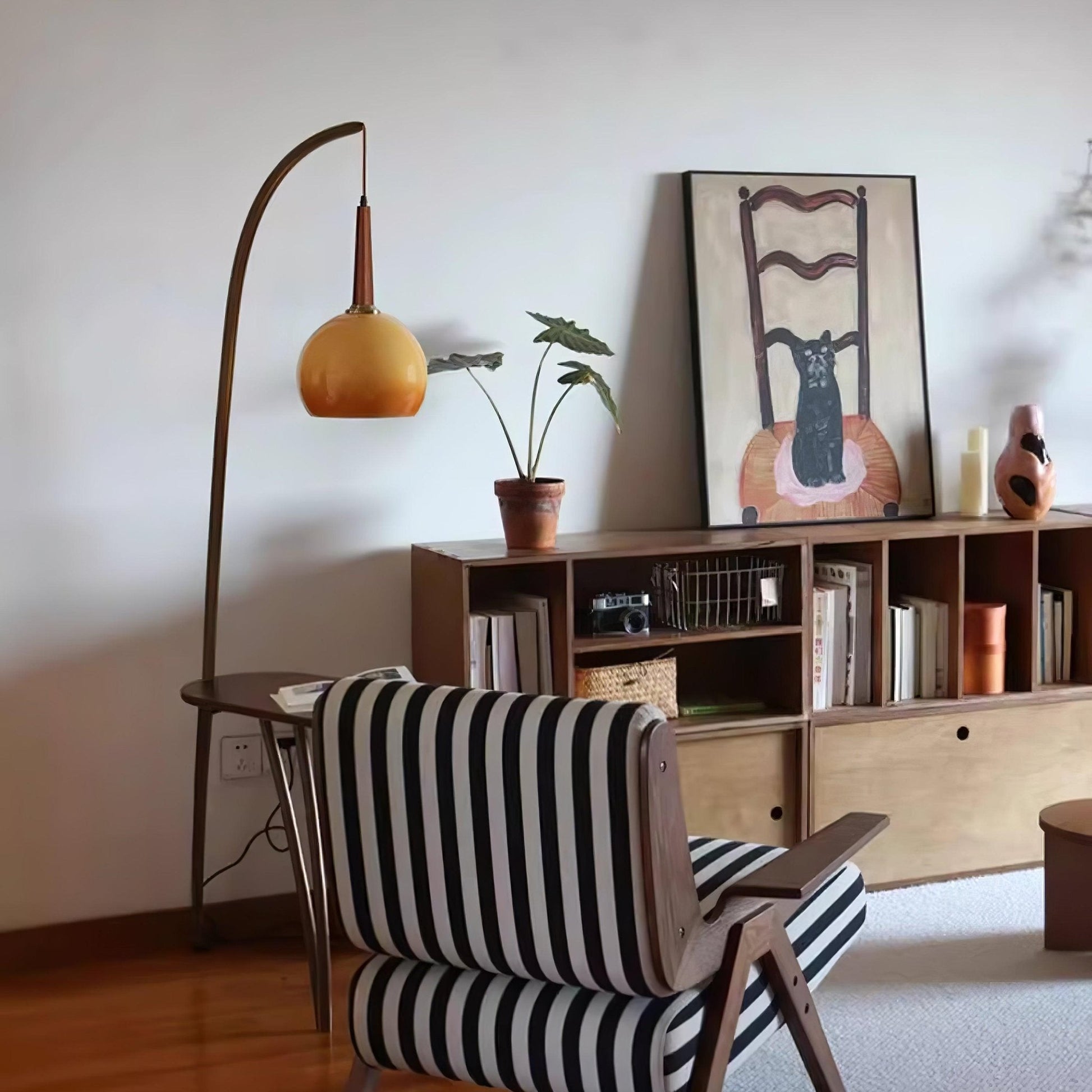 Cantilever Wood Accent Floor Lamp - Blowlighting