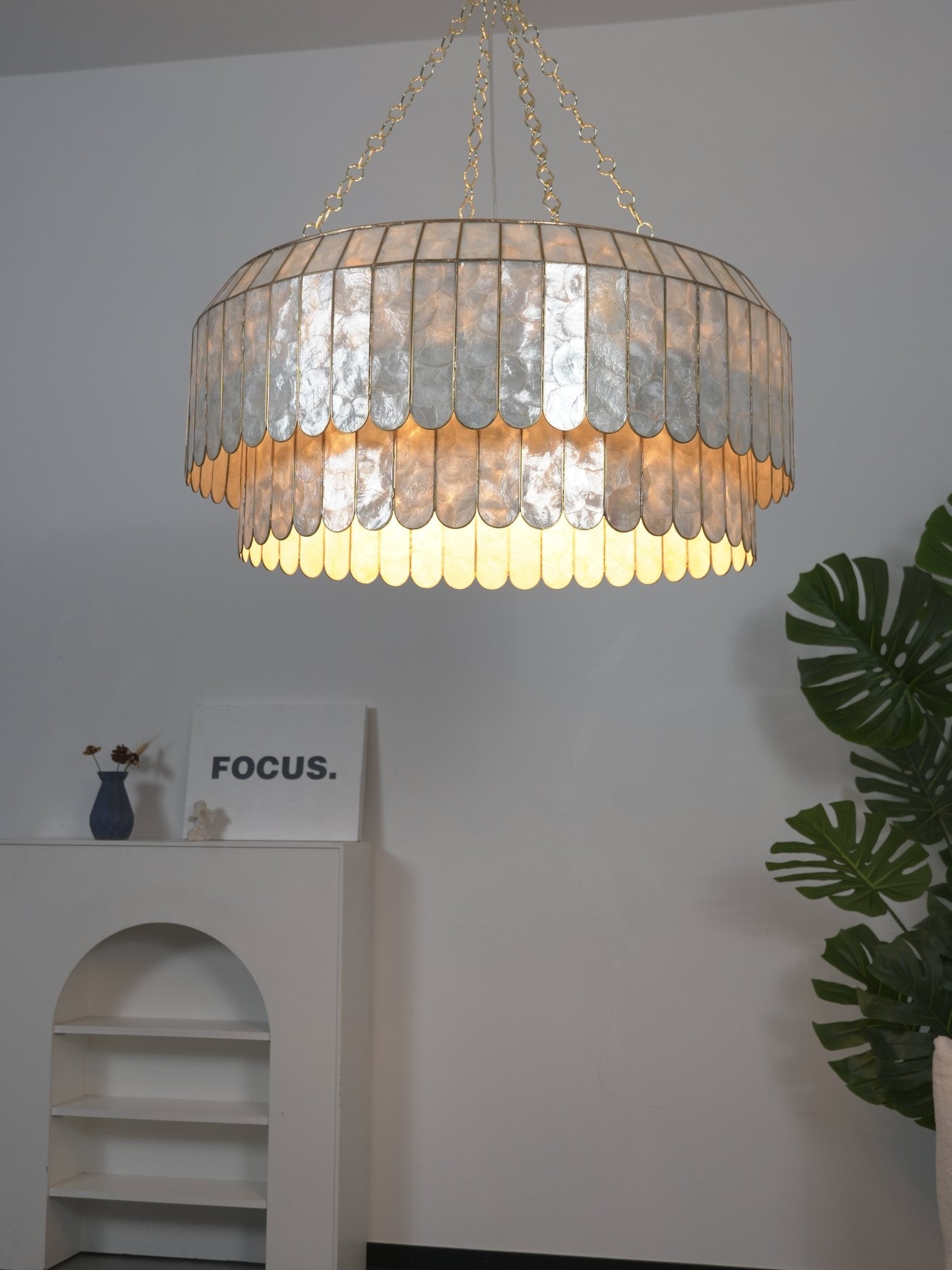 Capiz Aurelia Chandelier - Vakkerlight