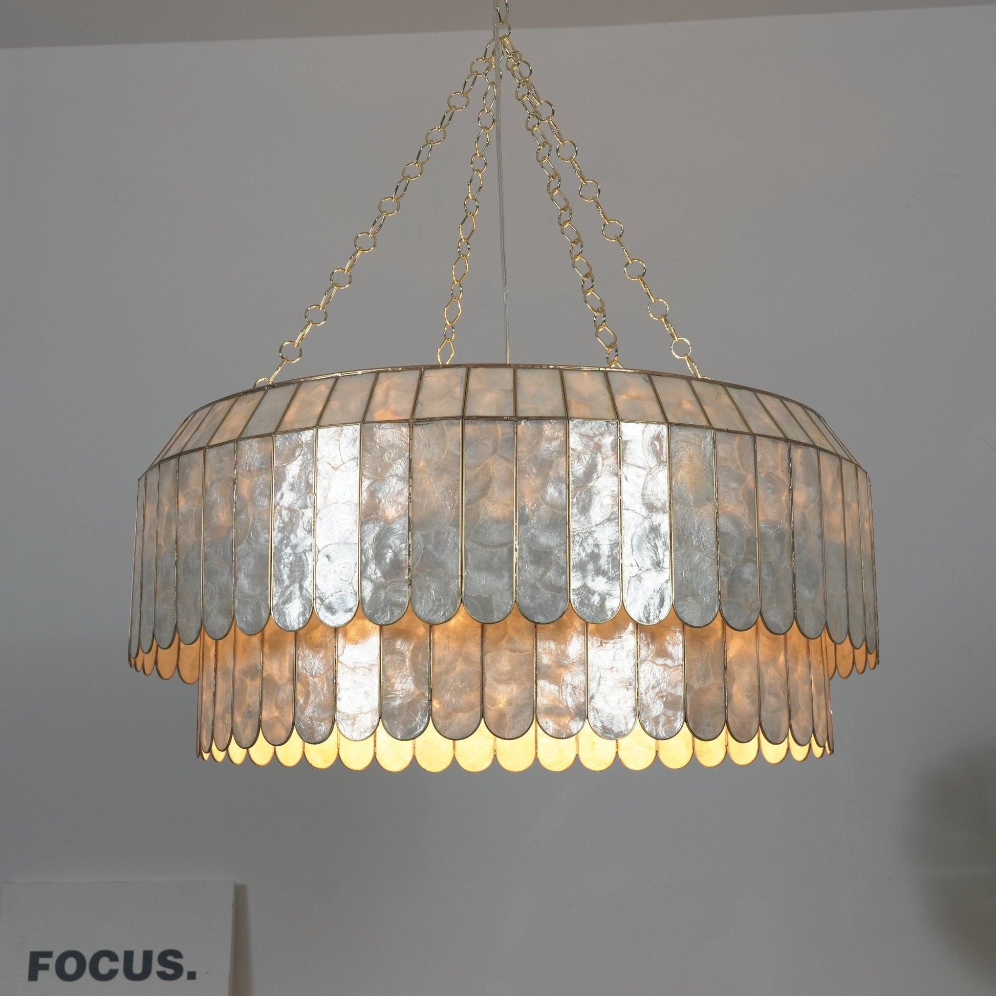 Capiz Aurelia Chandelier - Vakkerlight