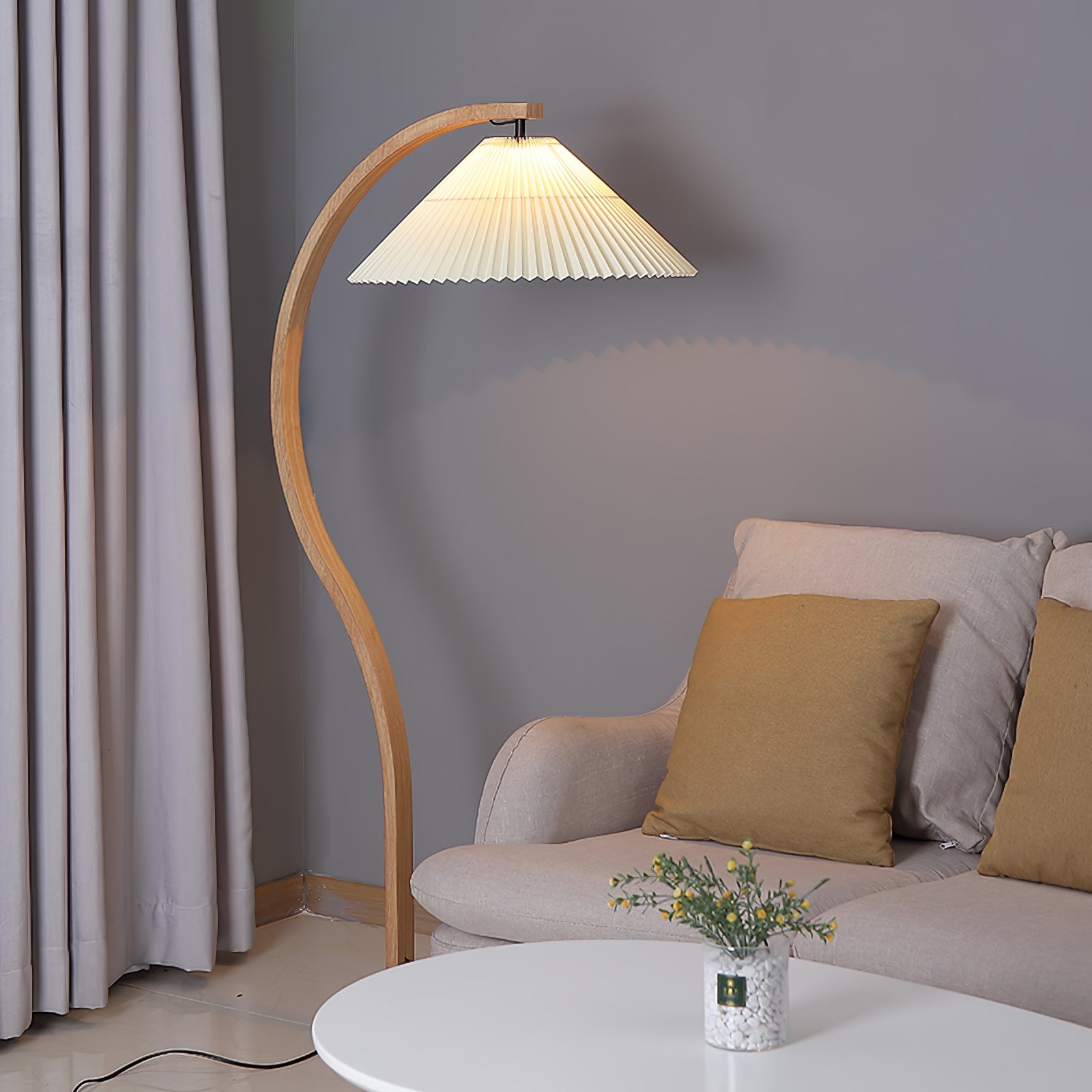 Caprani Floor Lamp - Blowlighting