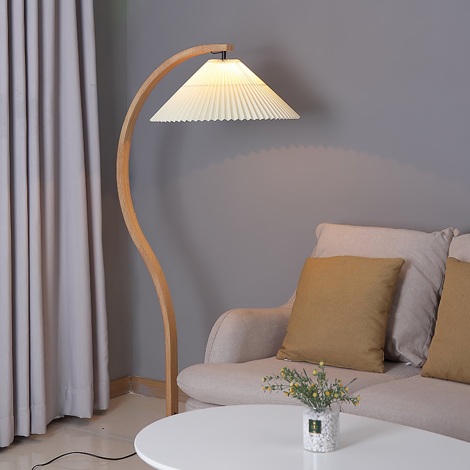 Caprani Floor Lamp - Blowlighting