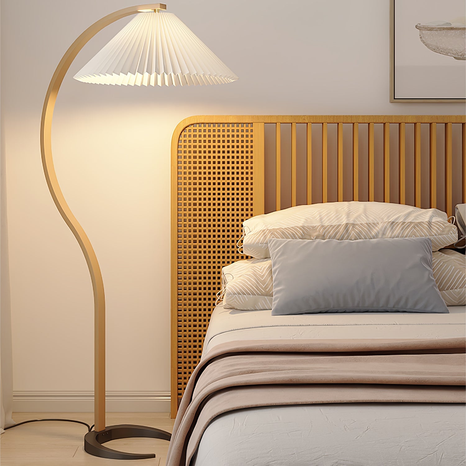 Caprani Floor Lamp - Blowlighting