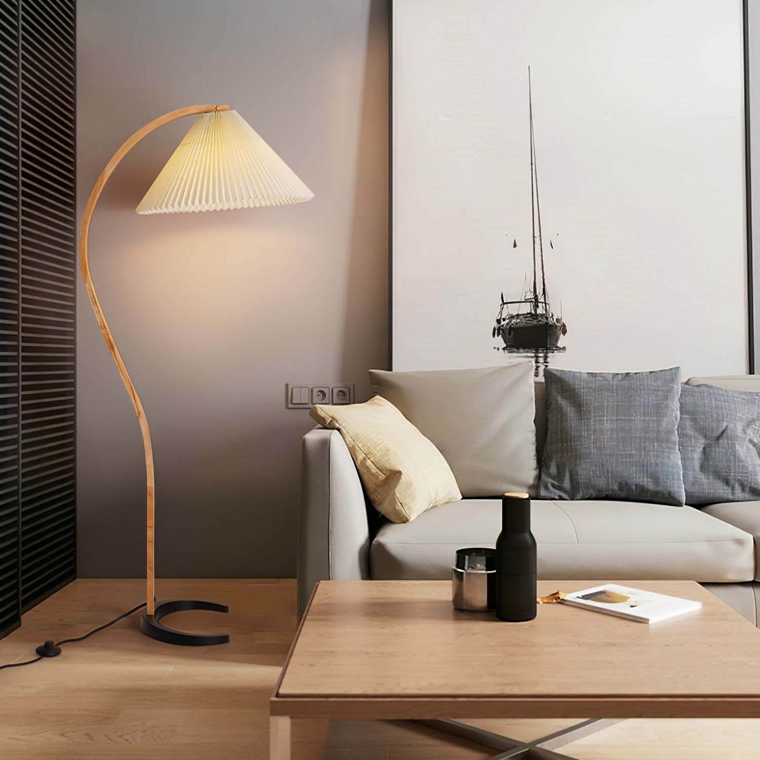 Caprani Floor Lamp - Blowlighting