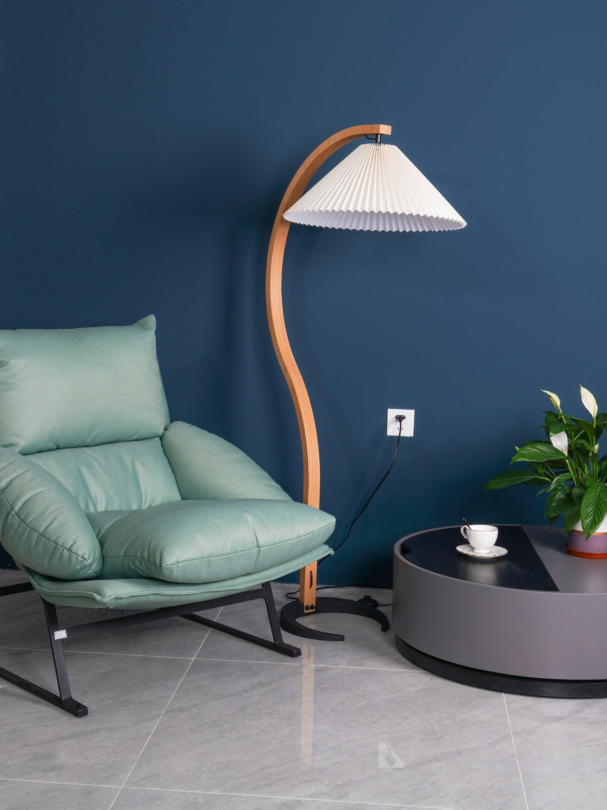 Caprani Floor Lamp - Blowlighting